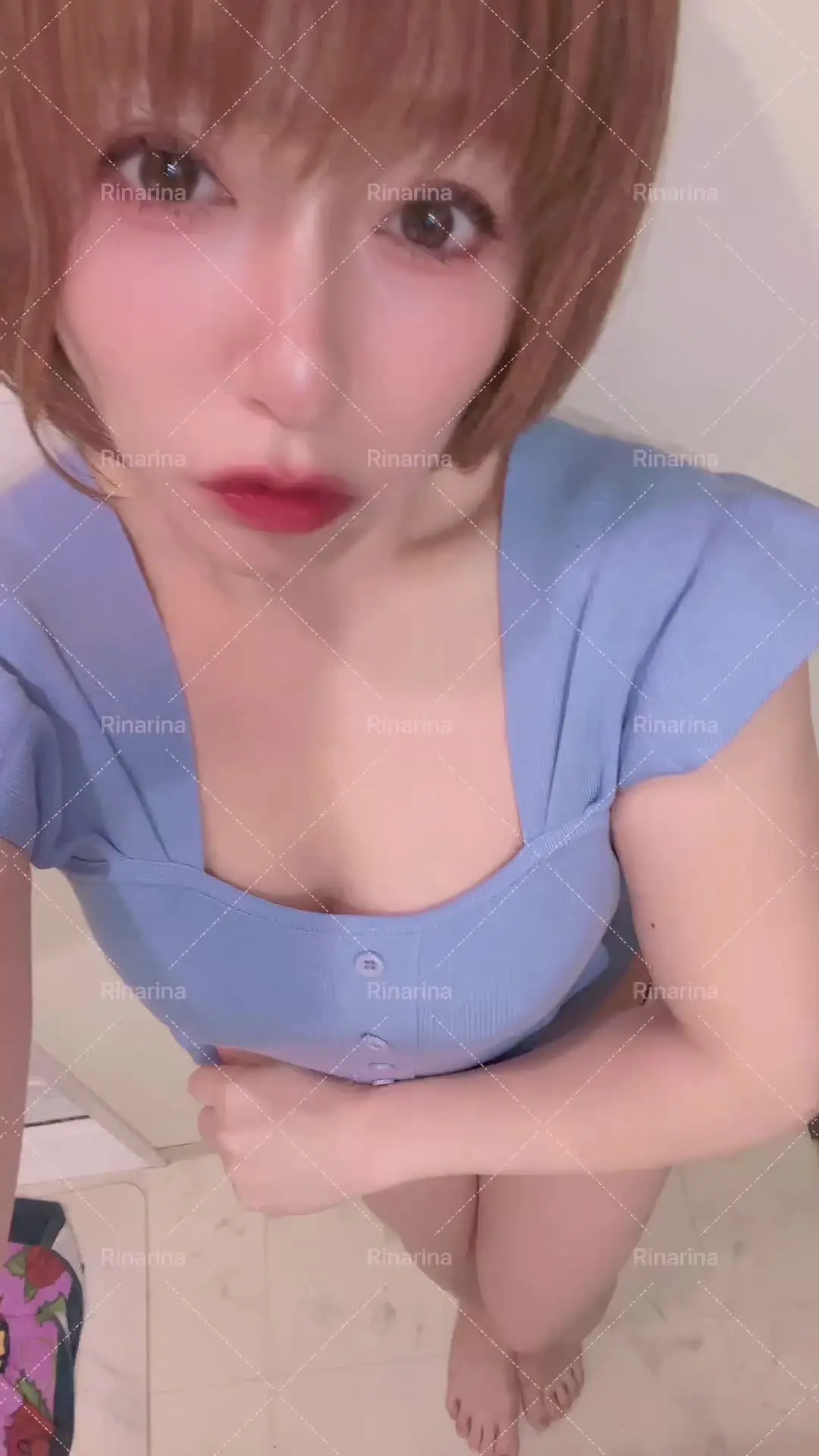 隣のリナさん︎︎︎︎❤︎「お気に入りの下着🥺🫶🏻💗 ̖́-‬ 見せびらかしちゃう❤️ 見せびらかしちゃう❤️」の投稿サムネイル