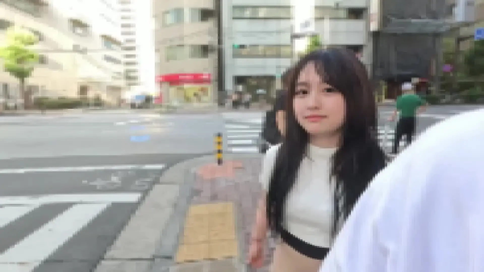 本物素人のみ（素人風プロ女優は撮らない）「最新作発表です🌟 １８才！！超絶可愛い！！顔出し！透き通る透明感！完全初撮影！！個撮５０７人目 超可愛いこを、口説いて、、口説いて、、、やっと撮影に、、、色々大」の投稿サムネイル