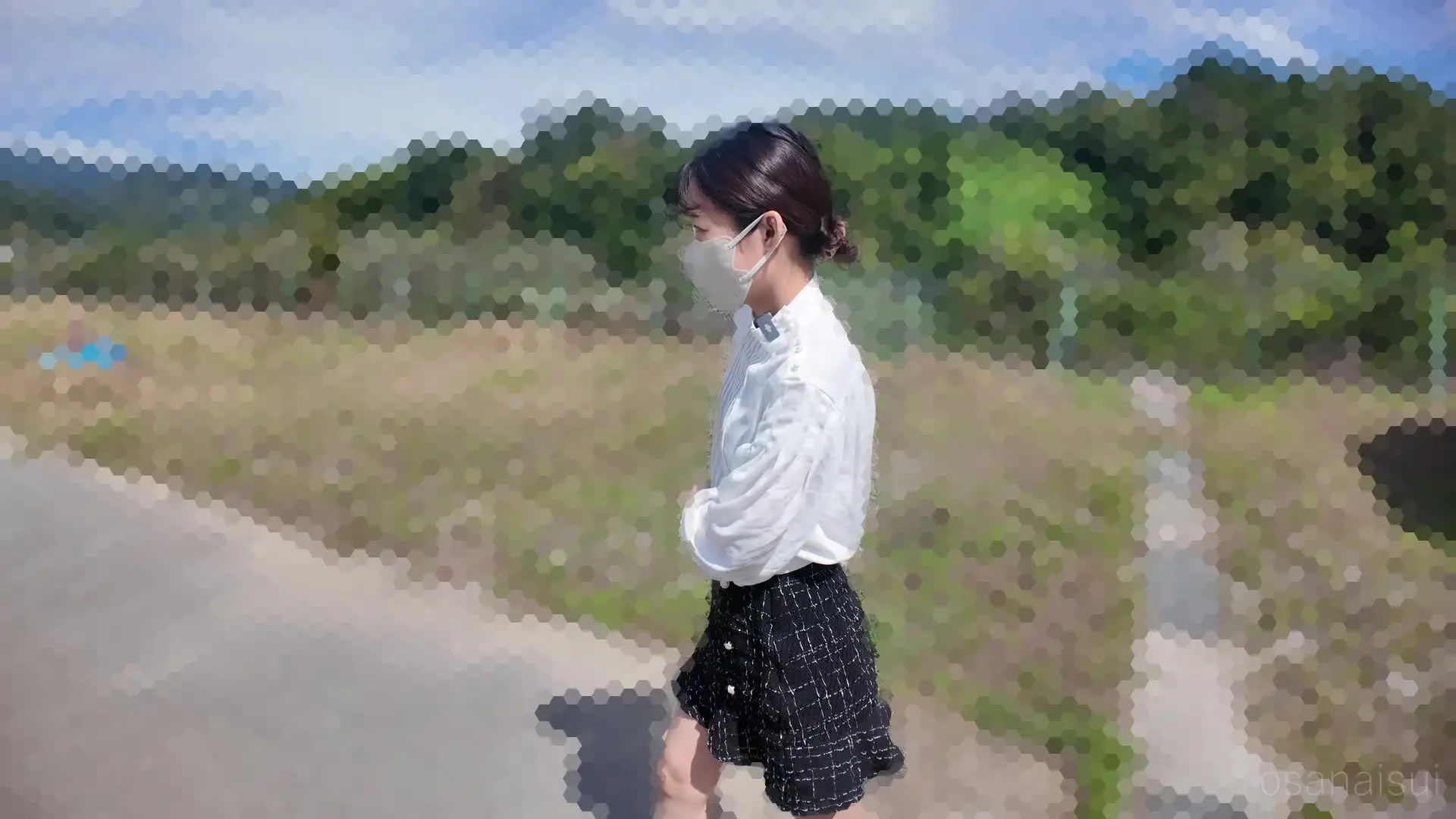 すいさんぽ🦊「おぢさんのドライブしよーって連れて来られたのはどこなのかわからない倉庫でした…」の投稿サムネイル