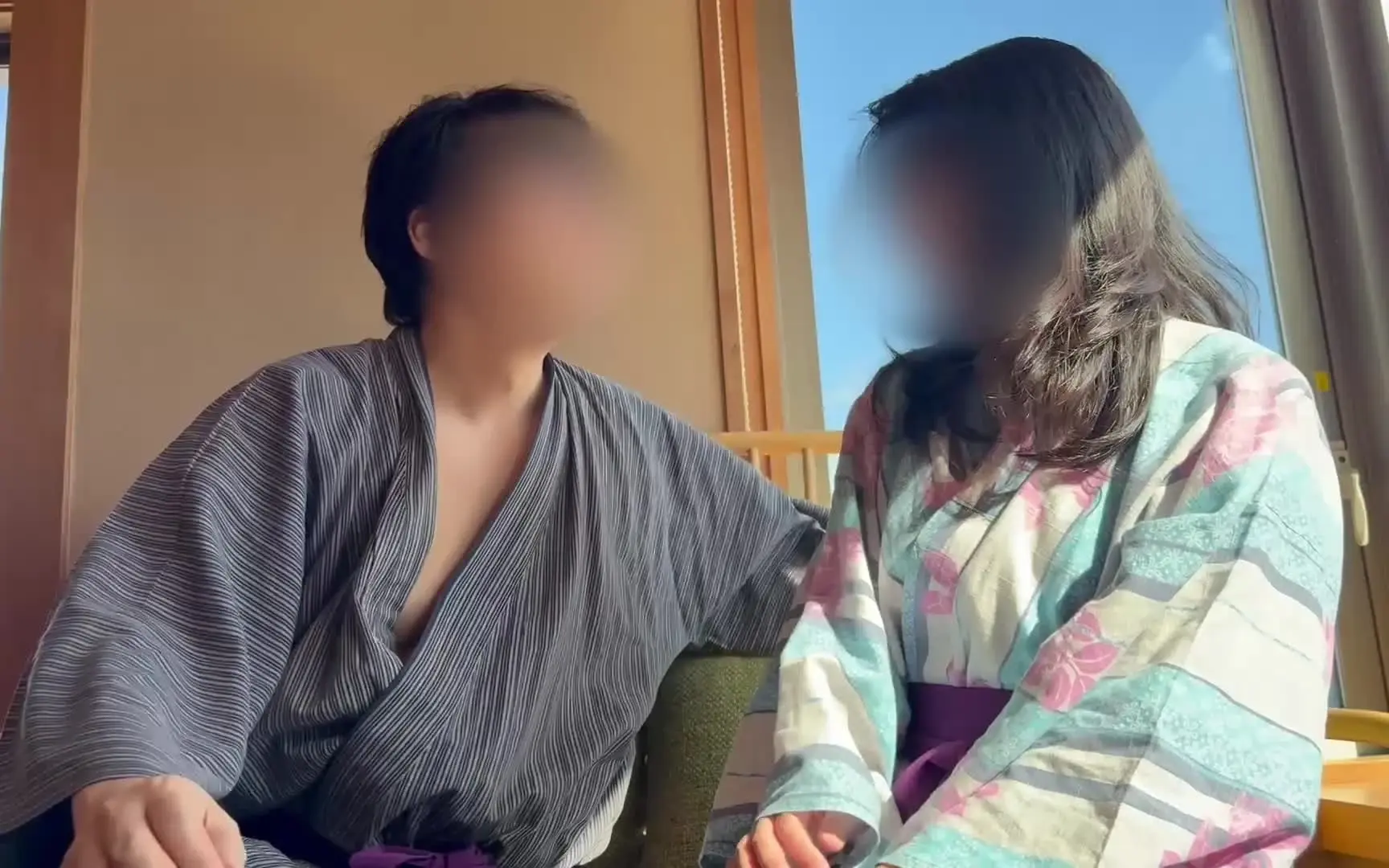 人妻 れいな - コスプレ生中出し「れいが浴衣脱がされて乳首舐め手コキしてあげて、騎乗位で生挿入されちゃってます💕不倫温泉旅行中💕」の投稿サムネイル