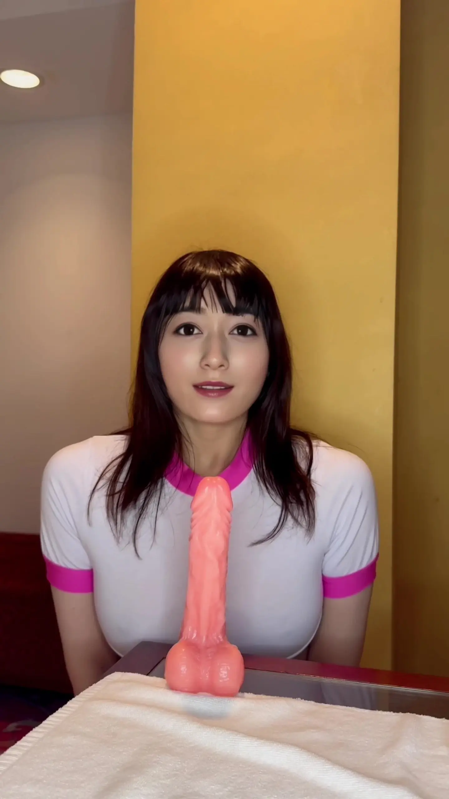天然Gカップの声優あやの「ディルドでしてる時に、物足りなくなっちゃって立って中をめっちゃいじめちゃってます…♡ 余裕がなくなってるわたしのことを見てたくさん興奮してくださいね💭」の投稿サムネイル