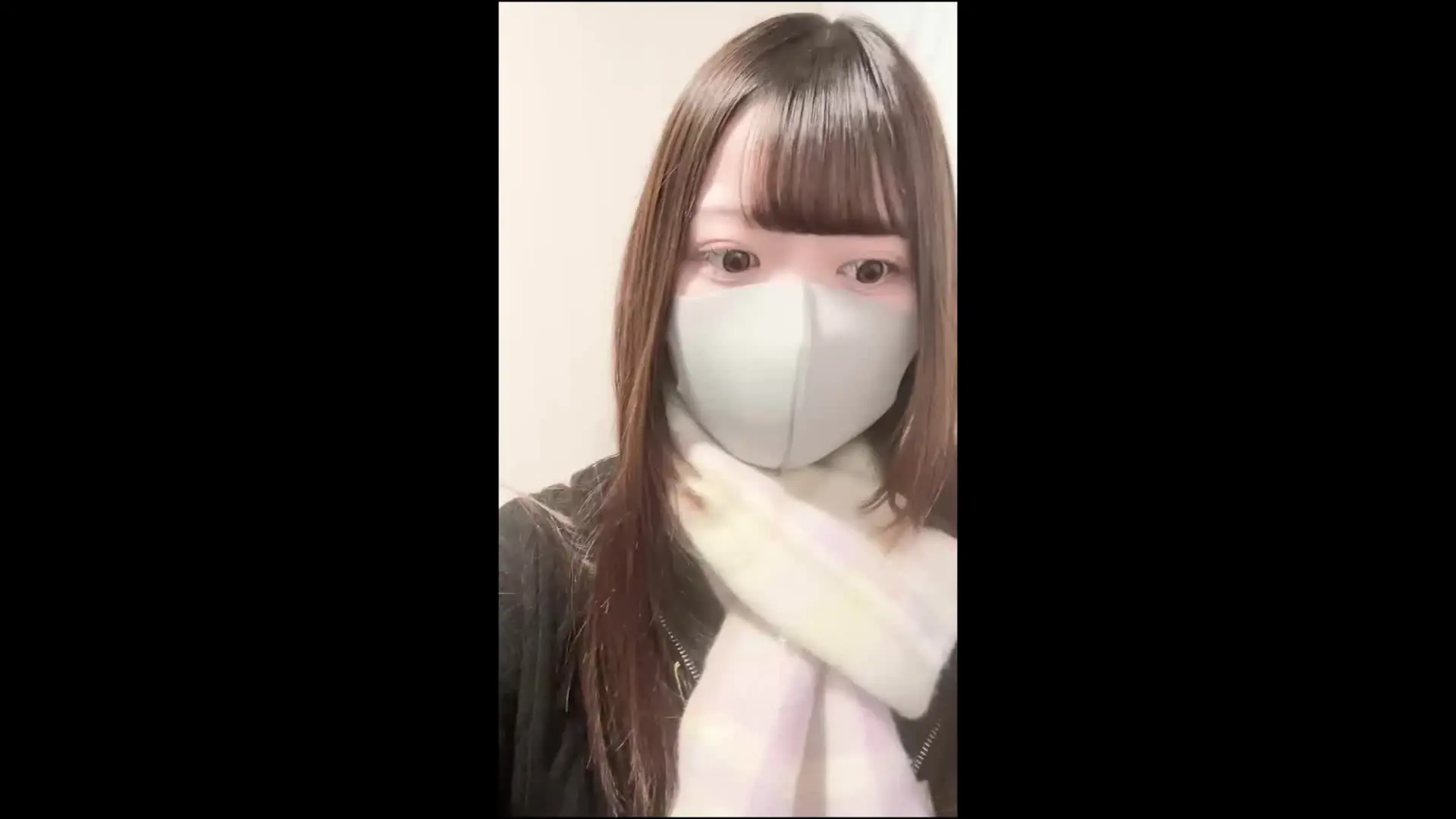 オナキング　巨乳美少女達とのハメ集（ほぼG乳以上）「Kちゃん3作目　遠隔ローター散歩→ネカフェで手コキ＆フェラ抜き」の投稿サムネイル