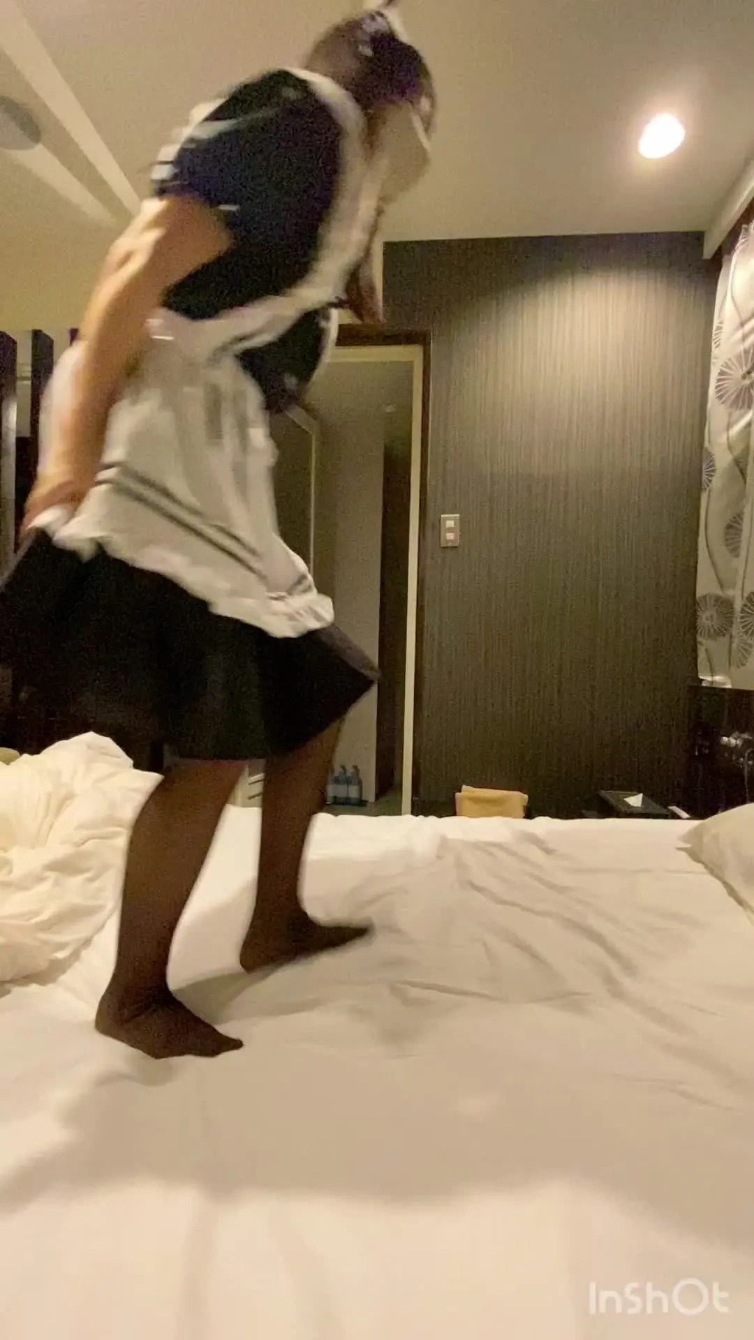 Ryuunosuke「メイドさんのガス抜きは終わらない… バカスカこきまくります。 本当に部屋がくっっさいです。ガス室ですよ、冗談抜きで。」の投稿サムネイル