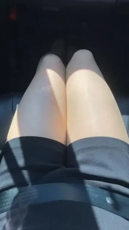 あやの｜貧乳・スレンダー・美脚「あやのが車内でおもちゃで遊んじゃったよ🥰 えっちな声をたくさん出して恥ずかしかった💞 アノ部分に当たると「ビクン」ってして声が出ちゃうの。」の投稿サムネイル
