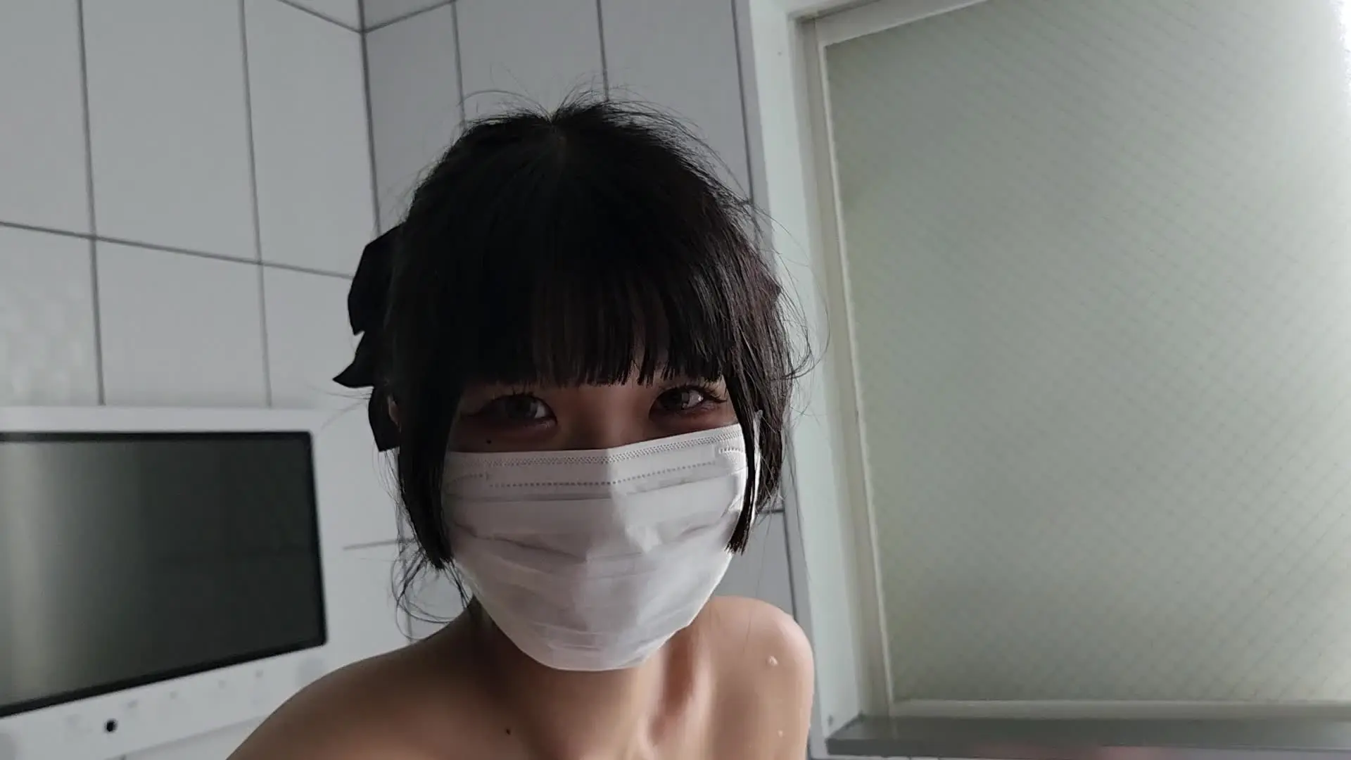 ねる「やっぱりラブホのおっきいお風呂っておうちのお風呂とは違うね🛀」の投稿サムネイル