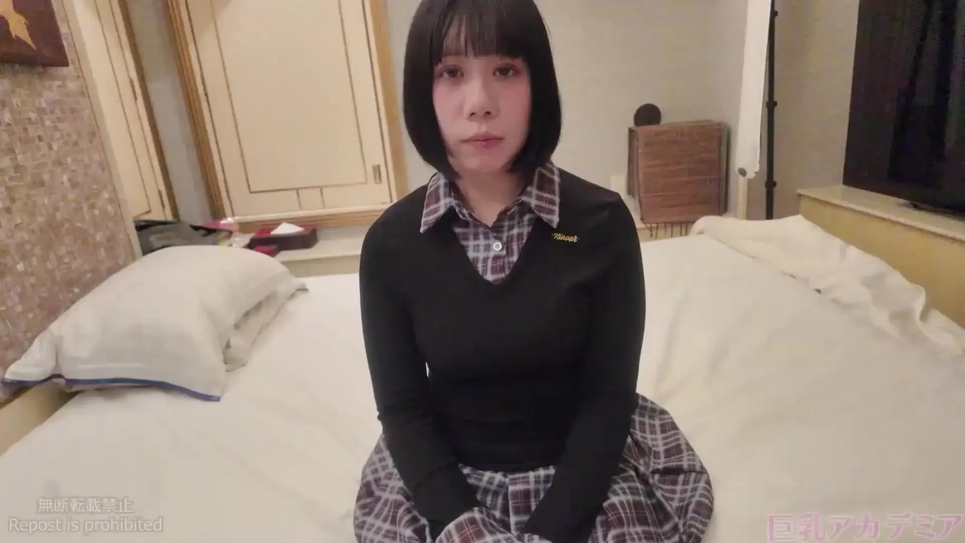 巨乳アカデミア/爆乳・パイズリの園「コンカフェ勤務天然Iカップ爆乳のパイズリ＆セックス完全版！ パイズリ挟射動画とハメ撮りに加え、パイズリ挟射の別アングル動画2本とハメ撮り動画の別アングル動画3本」の投稿サムネイル