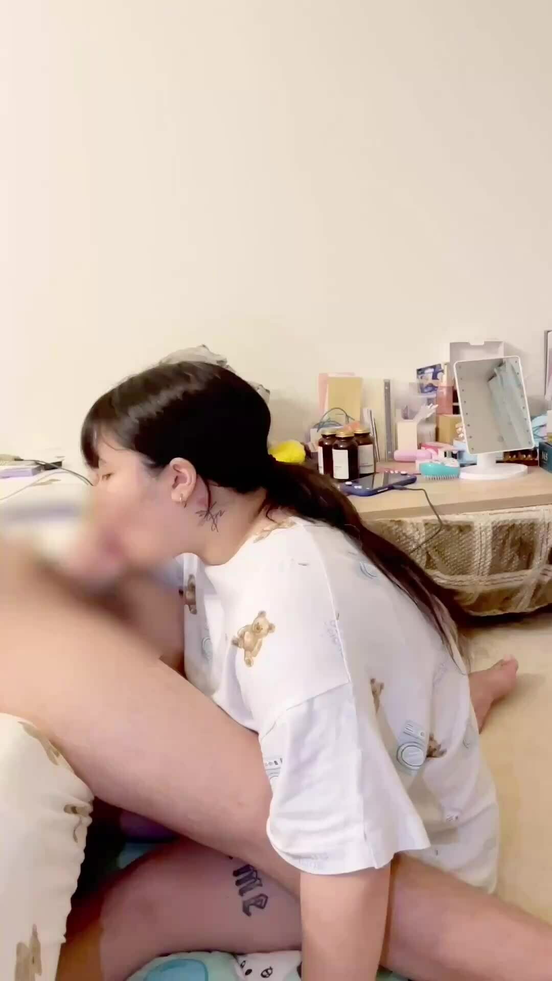 あいちゃん(Kカップ巨乳、爆乳)「口内射精4連発&おっぱいぶっかけ💦」の投稿サムネイル