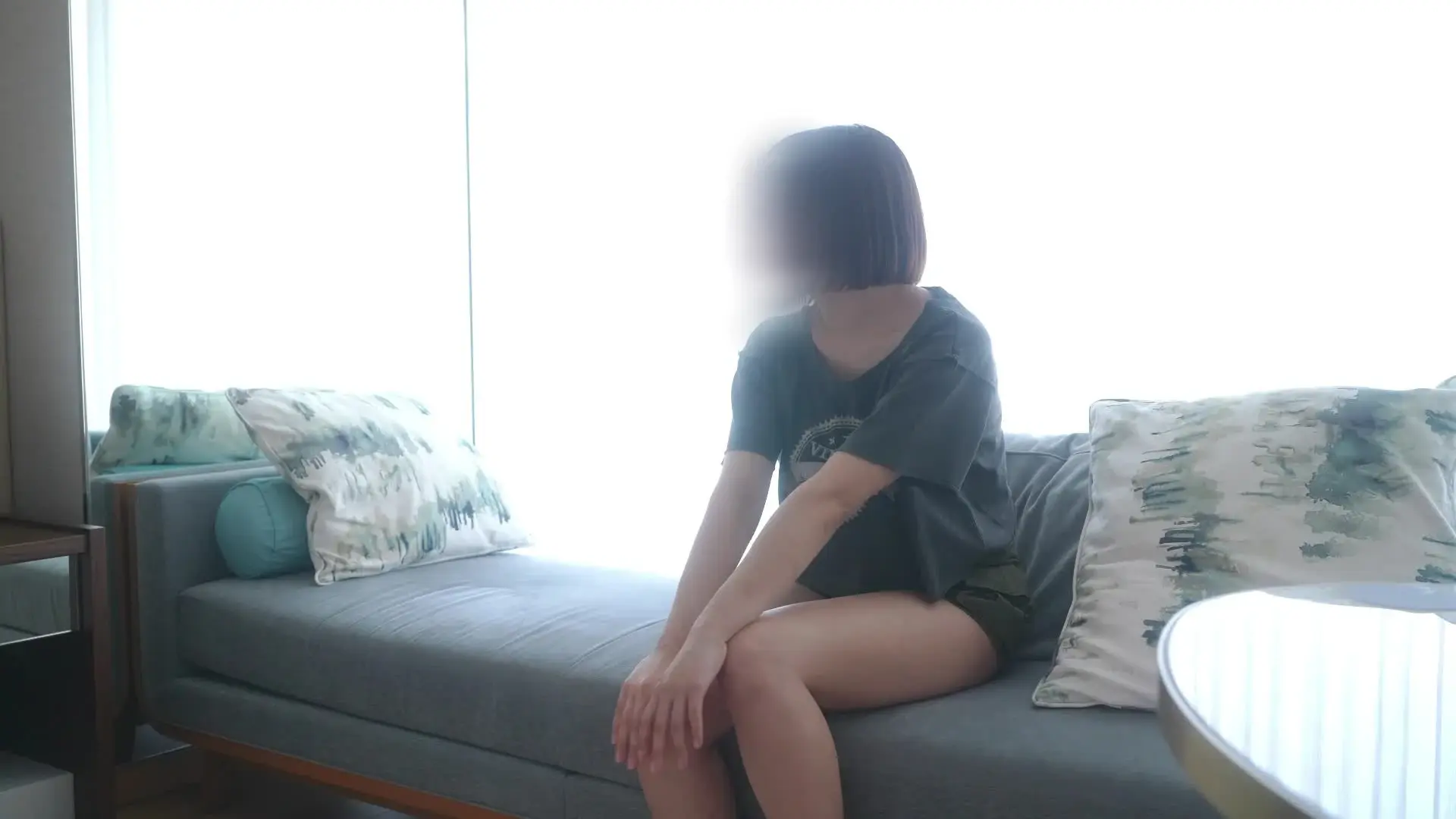 アラン「～有り余る性欲を抑えきれずに...童顔Gカップ美巨乳大学1年生と密会 ～」の投稿サムネイル