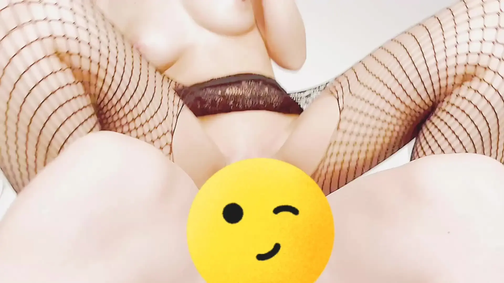 かりなちゃん🐰えちえちOL「一生編集中😆」の投稿サムネイル