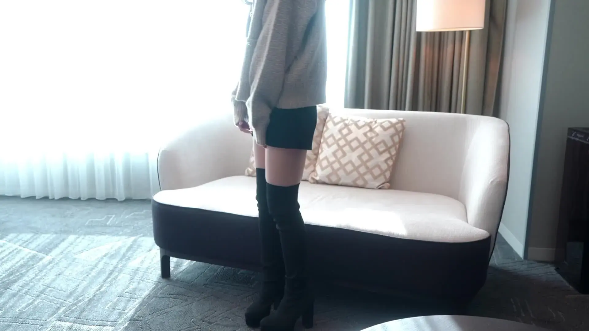 アラン「～イケメン彼氏がいる細くて美乳な看護学生Rちゃんと浮気密会～」の投稿サムネイル