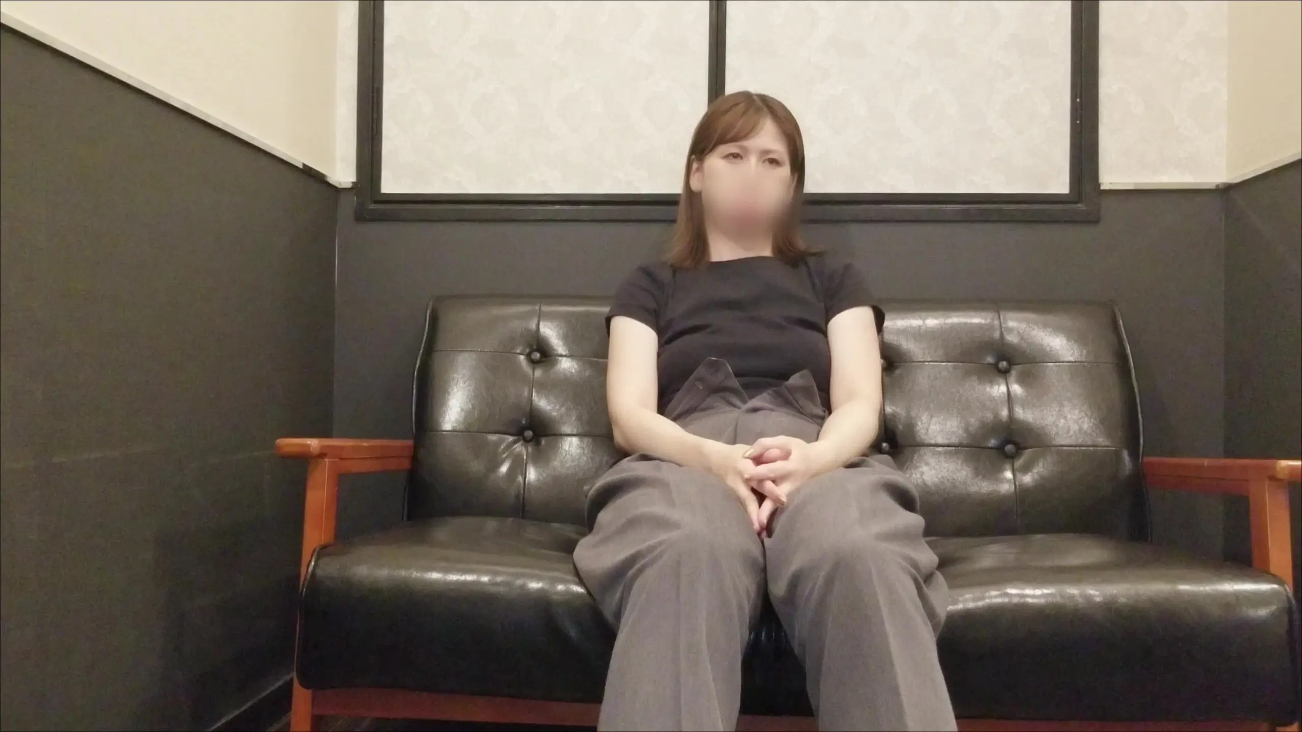 NTR変態人妻美容部員「【内視鏡で腟内観察される人妻ロングver】 ～内容～ １日履いた汚ぱんつチェック」の投稿サムネイル