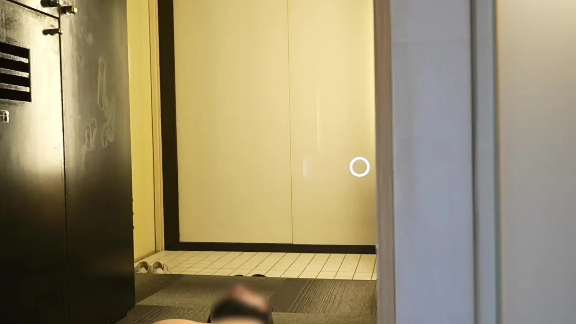 舐め犬ポチ「ス○バで働く24歳の女の子が撮影モデルに応募してくれました！」の投稿サムネイル