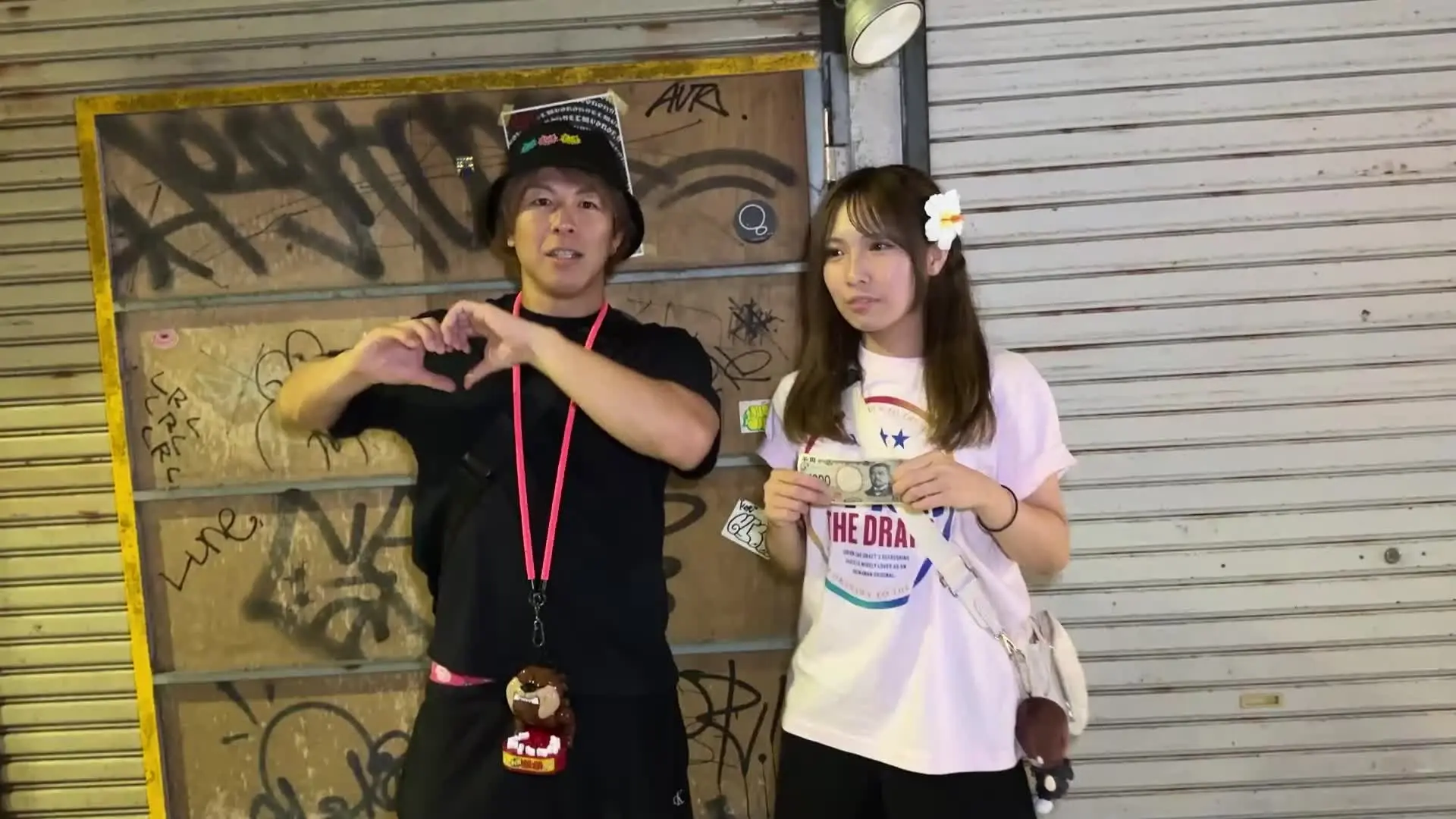 よるび🌙夜の美女図鑑🩷「【ガチ素人】沖縄で見つけたテンション高くて超かわいい子のおっぱいを路上で揉みまくるww【おっぱい大作戦🩷#848】」の投稿サムネイル