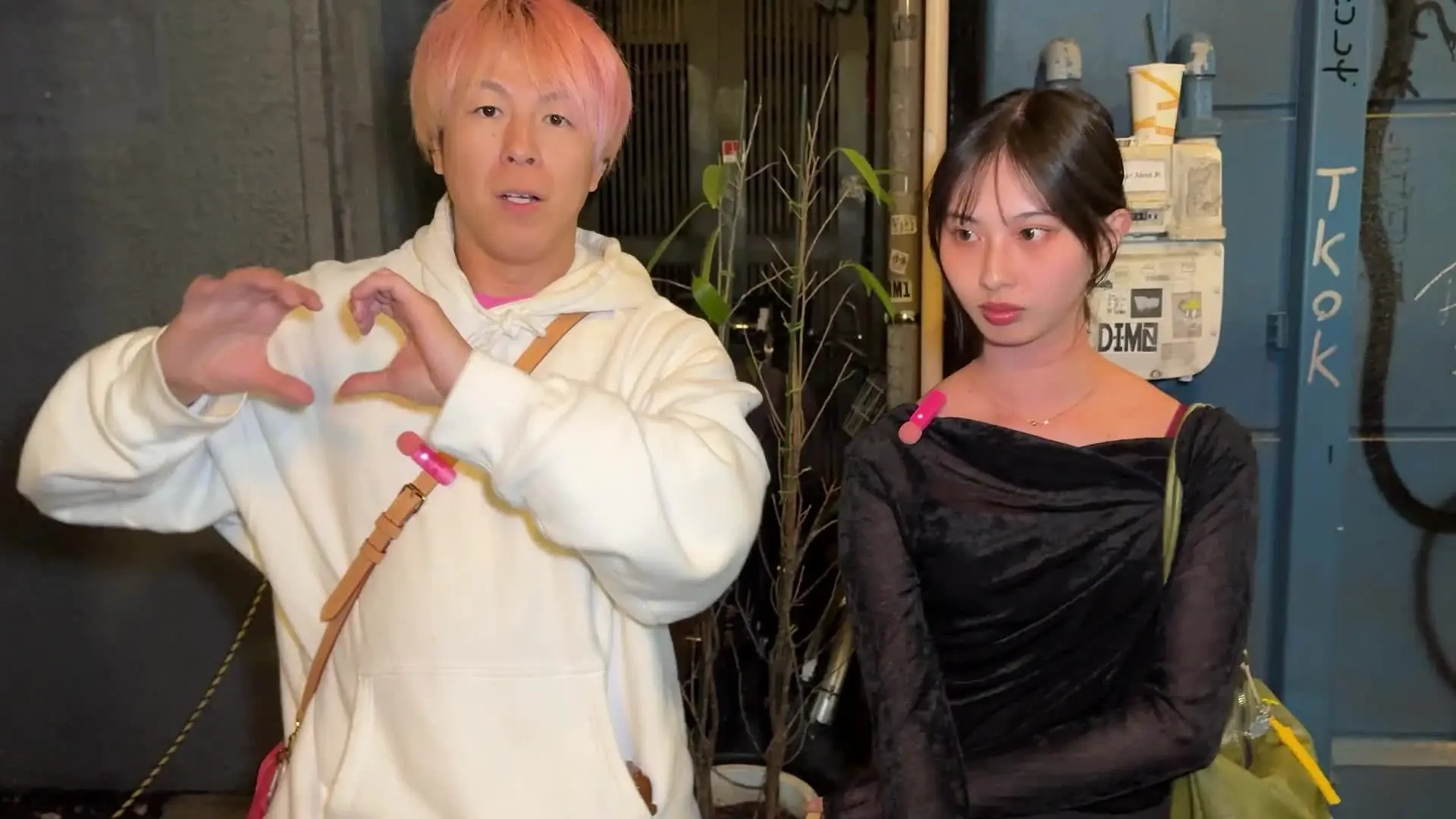 よるび🌙夜の美女図鑑🩷「【ガチ素人】女優並にかわいい20歳のおっぱいを路上で揉みまくるww【おっぱい大作戦🩷#816】」の投稿サムネイル
