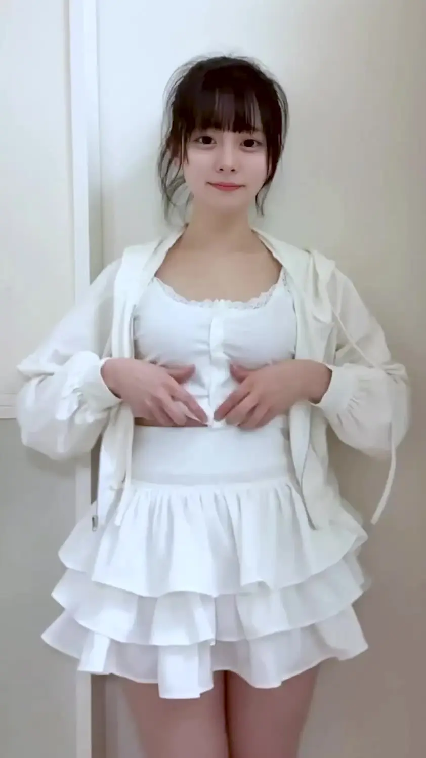 セナちゃんは素直になれない😈「📢今回は、Xで削除された幻のショート動画を期間限定で公開:❤」の投稿サムネイル