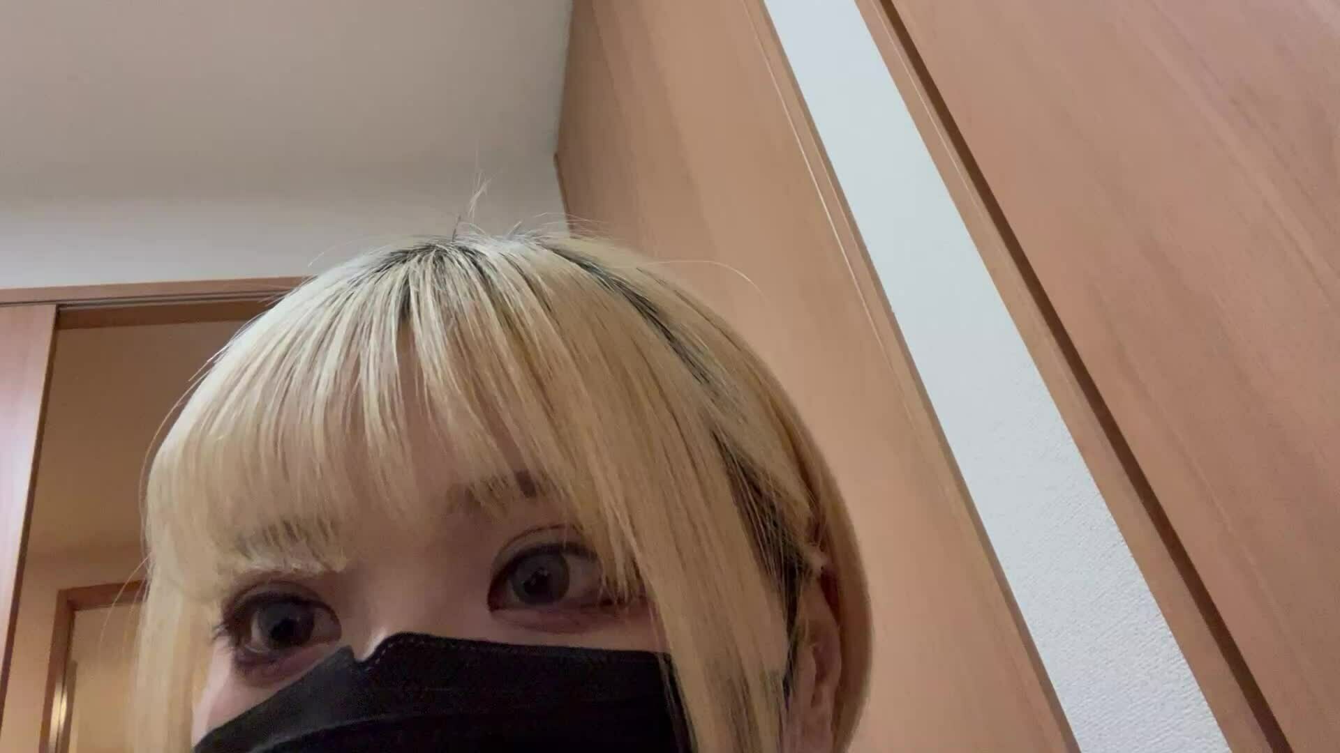 えっとの汚なクラブ「カメラセッティング中のえっと」の投稿サムネイル