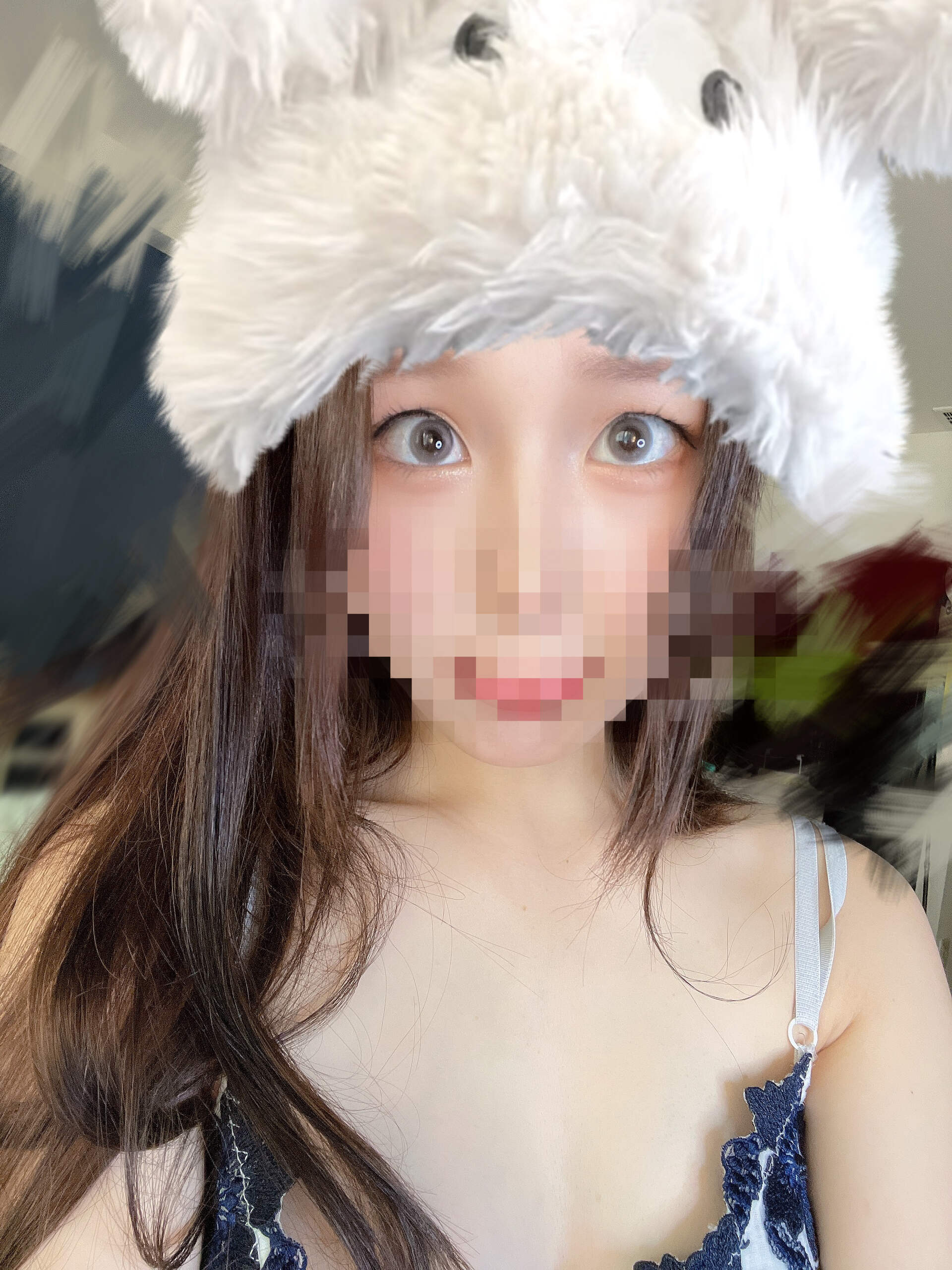 orinちゃん「家でセルフ脱毛中に、、、❤️」の投稿サムネイル