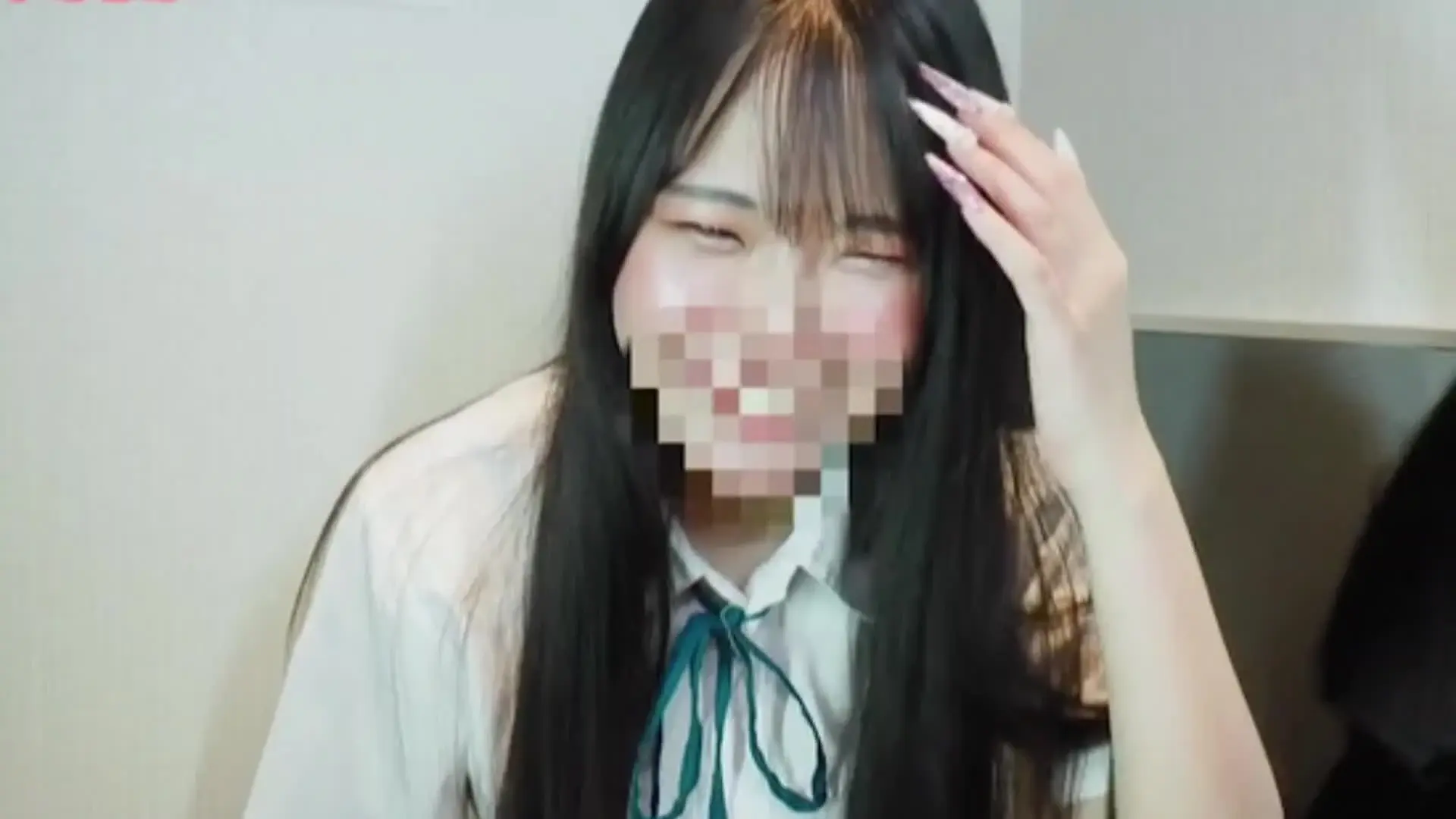 たまちゃん@風俗体験レポ「【風俗体験動画】美少女デルヘリ専門店で出会った「奇跡のリアル美少女」。画面の向こうの高嶺の花を密室へ連れ込み、恥じらいと快感に震える姿を🩷」の投稿サムネイル