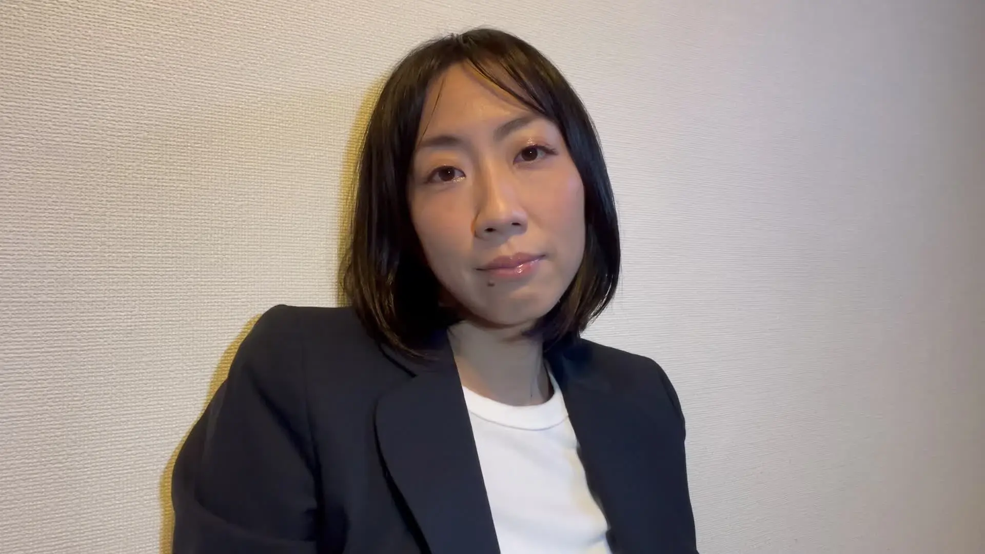 河合みく【フェラ好き彼女】「お仕事中にムラムラ♡えっちなことを始めちゃいます。 彼のおちんぽを妄想して、ディルドをねっとりフェラ。 それだけでおまんこじんわり。」の投稿サムネイル