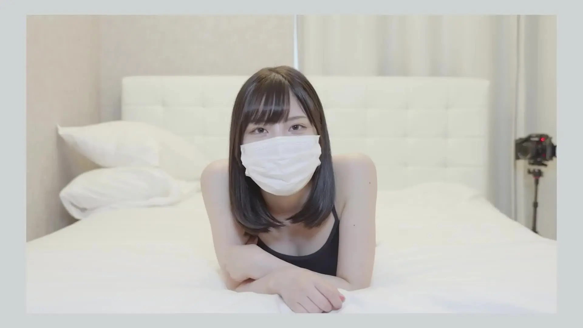 ななの部屋「YouTubeでは見せられない動画シリーズ、 裏YouTubeへようこそ〜☺️💓 お疲れ様です🤗」の投稿サムネイル