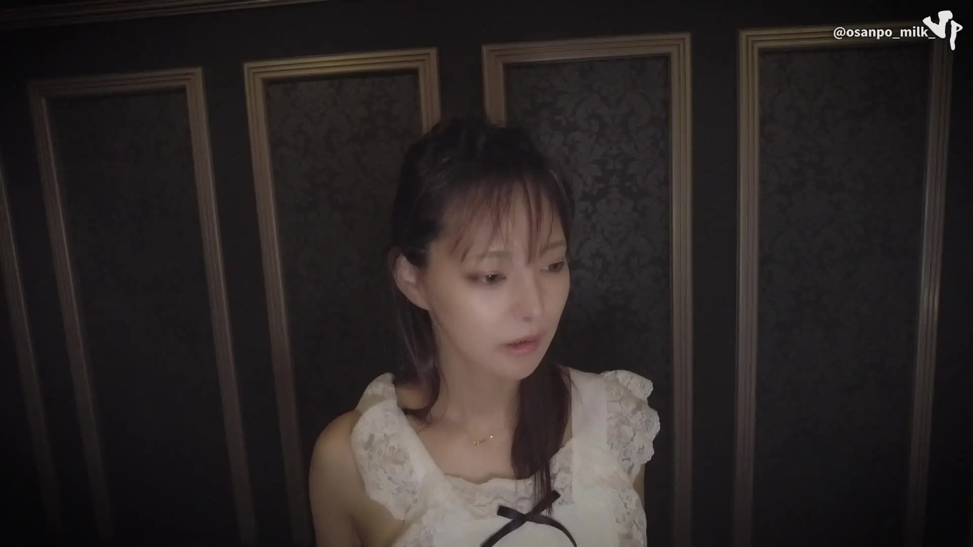 おさんぽ牛乳「裸エプロンのパイパン素股から生挿入！騎乗位で深く咥え込み中出しトロトロおまんこが気持ちよすぎた」の投稿サムネイル