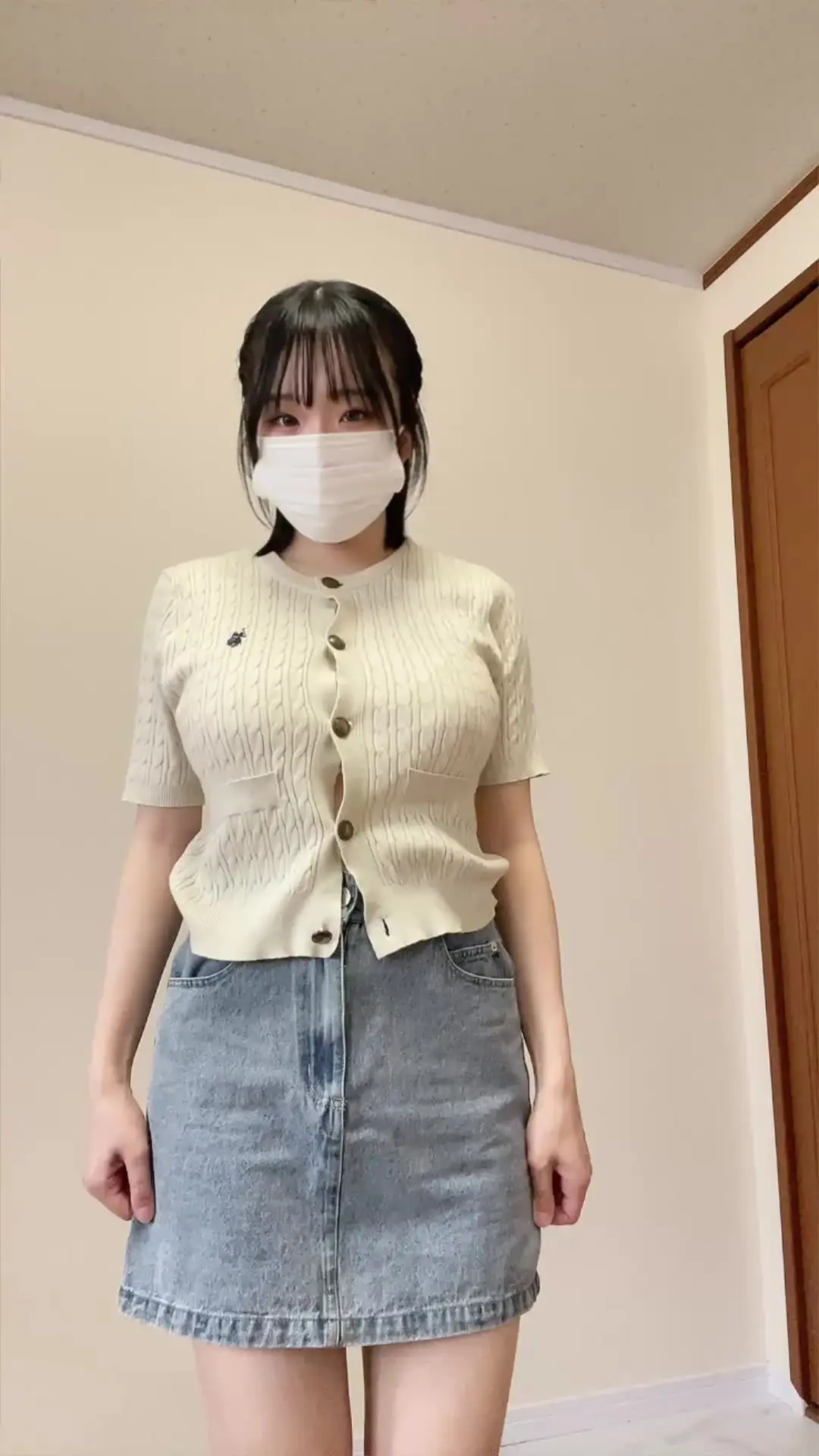 【色白マシュマロ美乳】さな｜女子大生「【Fカップ黒髪女子大生】今日だけの可愛い髪型から…♡お部屋で内緒の対面密着ハメ撮り風」の投稿サムネイル
