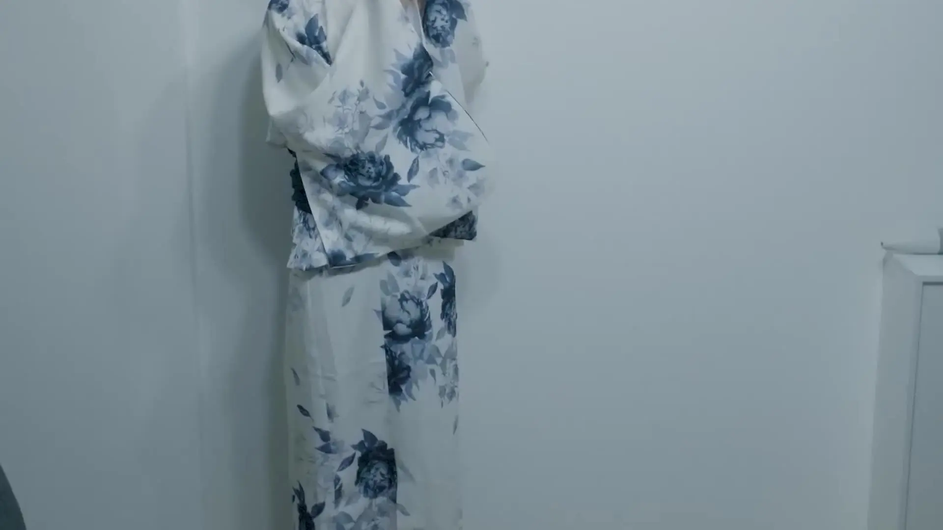 さくら🌸🐳「101 浴衣姿のまま…大量中出しセックス🥺♡ いつもと違う雰囲気で、ちょっと恥ずかしかった…꒰ ྀི ∩⸝⸝∩ ꒱ 立ちバックのまま中出しされて精子が床に落ちる」の投稿サムネイル