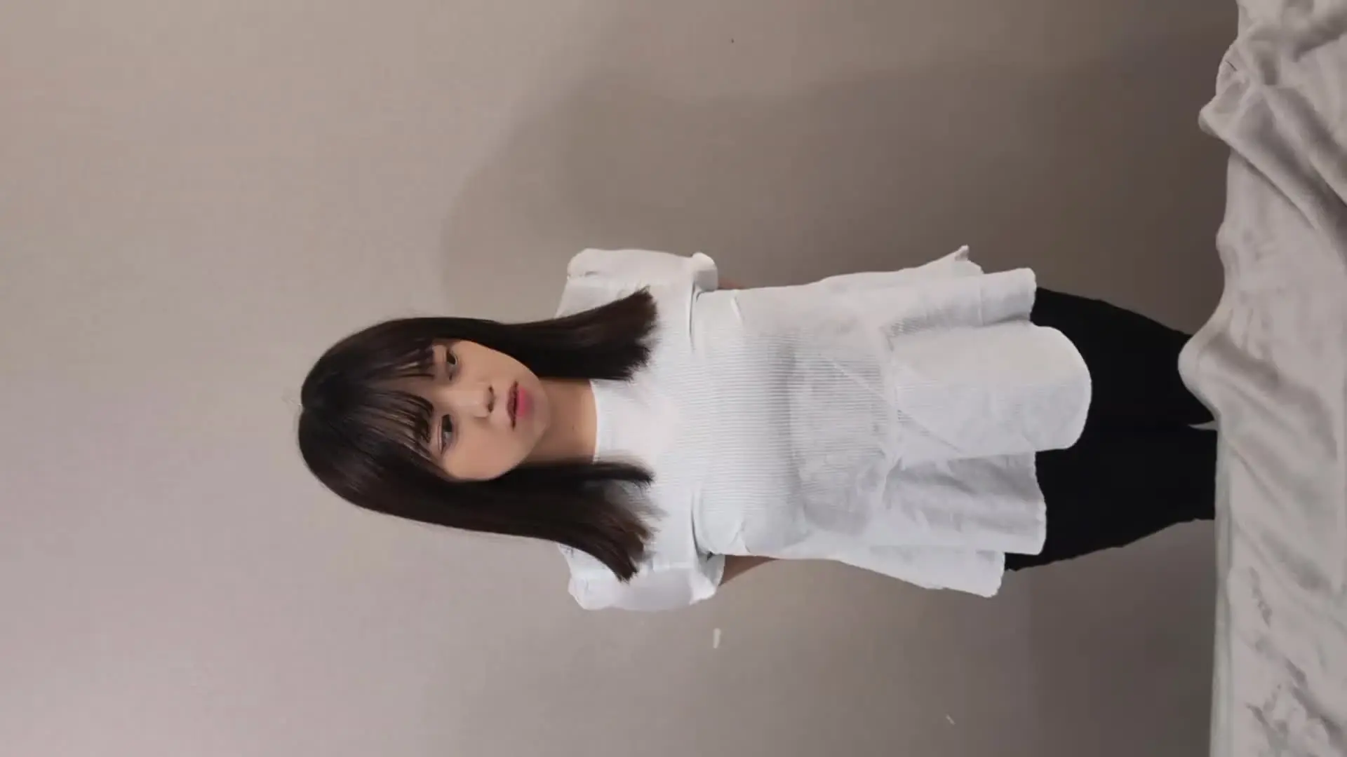 ボキーズフィットネス「橋本〇奈に似すぎのJDが再びモニター参加されました。 何がとは言いませんが、黒からはみ出る肌色と薄ピンクのギザギザの対比がとても捗るマッサージでした。変態と言わ」の投稿サムネイル