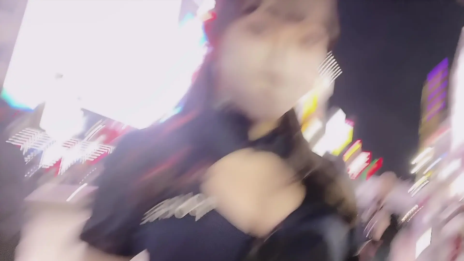 まな 18歳「この服かわいい」の投稿サムネイル