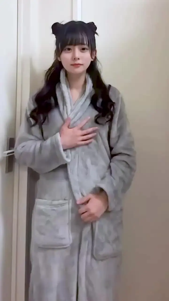 セナちゃんは素直になれない😈「📢今回は、Xで削除された幻のショート動画を期間限定で公開:❤」の投稿サムネイル