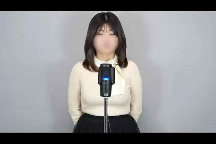 【動画No.6】
名前：沙耶香（さやか）
年齢：25歳
職業：不動産営業

黒髪の落ち着いた雰囲気が印象的な沙耶香さん。
普段は一人で読書を楽しむことが多い真面目で穏やかな印象の女性です。

撮影が始まる前はかなり緊張している様子で、インタビューでも照れながら言葉を選んでいました。
それでも少しずつ心を開いてくれ、本音で話してくれる場面が増えていきます。

特に印象的だったのは
「恥ずかしいと思う気持ちも含めて自分らしさかもしれない」
と照れ笑いを浮かべていたこと。

最初の緊張した表情から少しずつ自然な笑顔へ変わっていく過程がとても印象に残りました。

会話の間や沈黙、その瞬間にしか生まれなかった空気感までありのまま記録された一本です。

⚠️ この映像はいつ非公開になるか分かりません
⚠️ 突然削除する可能性があります

購入者の方は動画が削除された後も永久的に視聴可能です。 (2/2)