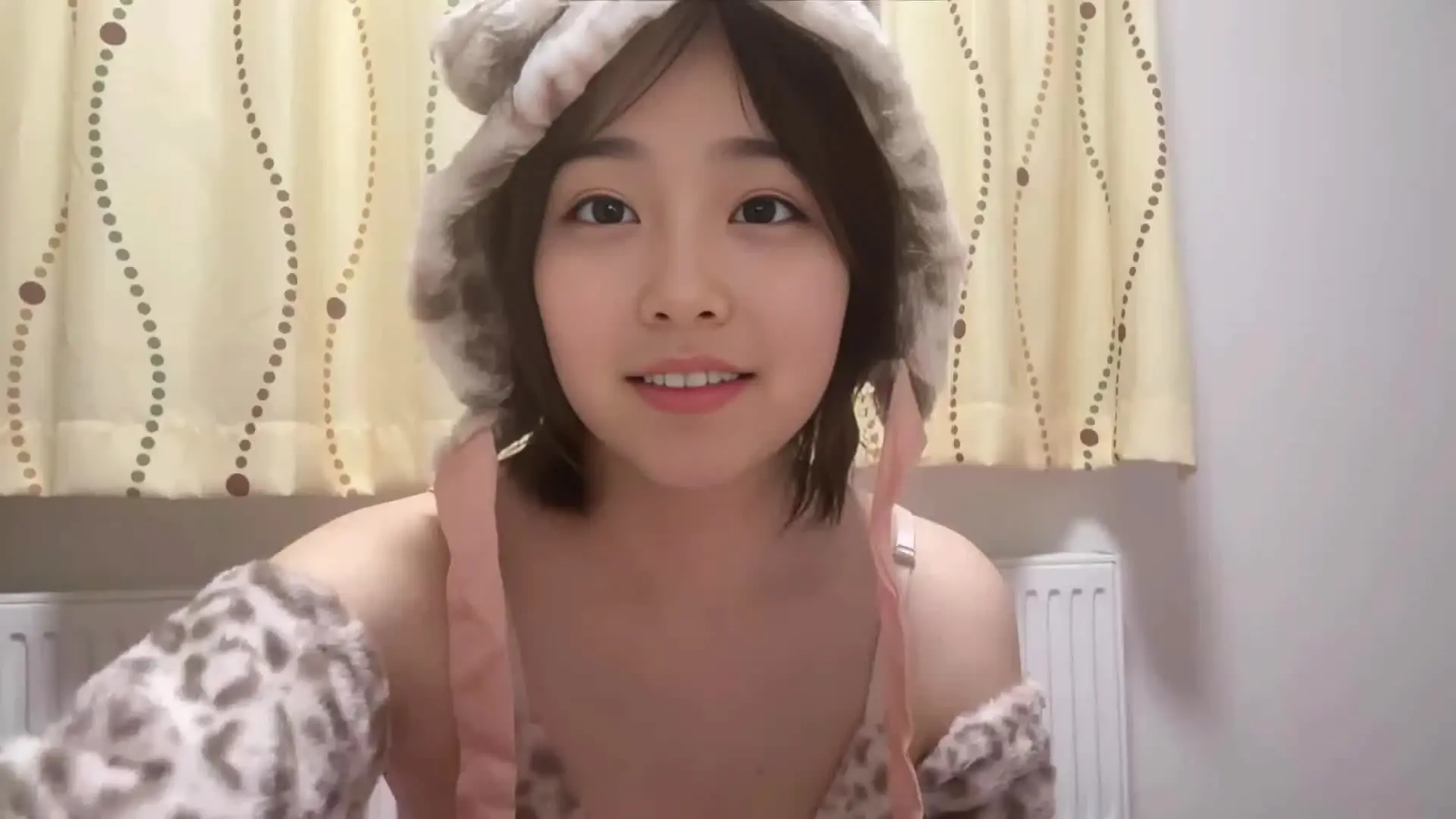 ももか🍑30代人妻「撮影自体は数週間前なんですが…実はこの動画の中で、ももかから大事なご報告があります🤭💗 お休みをいただいていましたが、ついに…！🥺✨ お話の続きはぜひ動画の中で」の投稿サムネイル