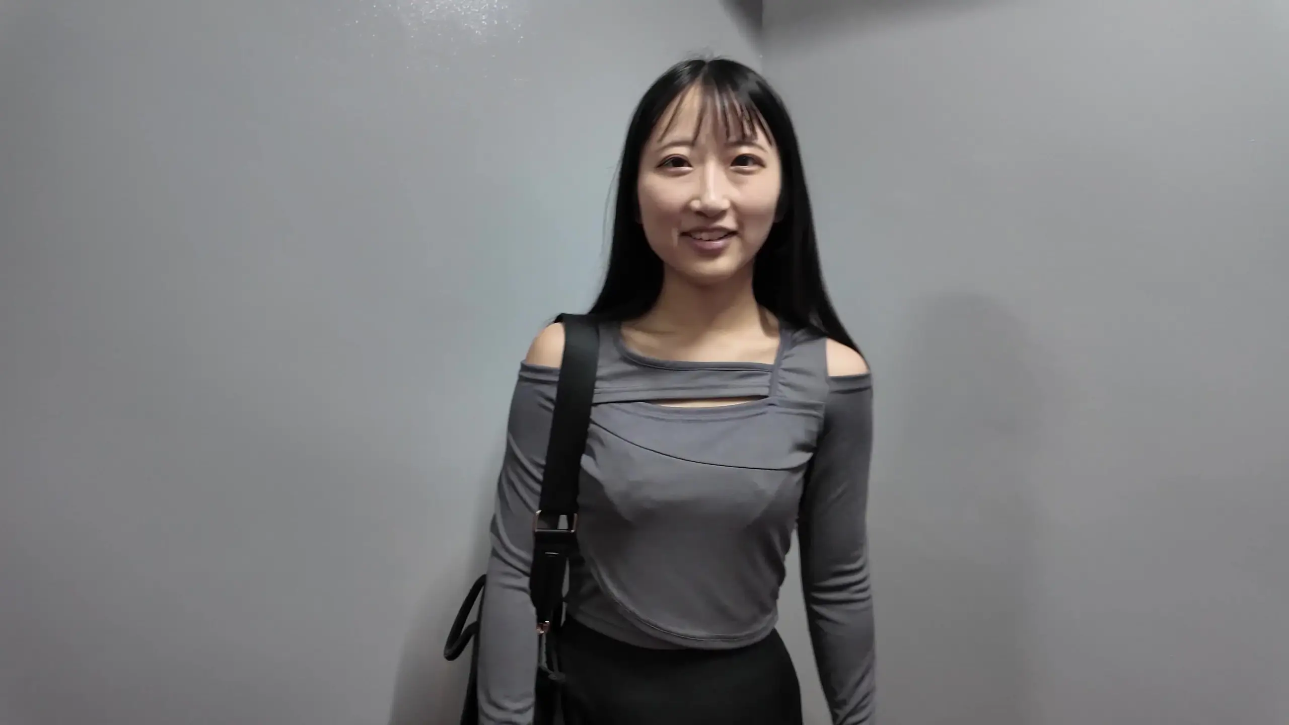 手コキ搾精女子「※フル 1時間10分 ※一般人の為、身バレによる削除の可能性があります。 単品で購入されたものは削除後も視聴可能です。」の投稿サムネイル