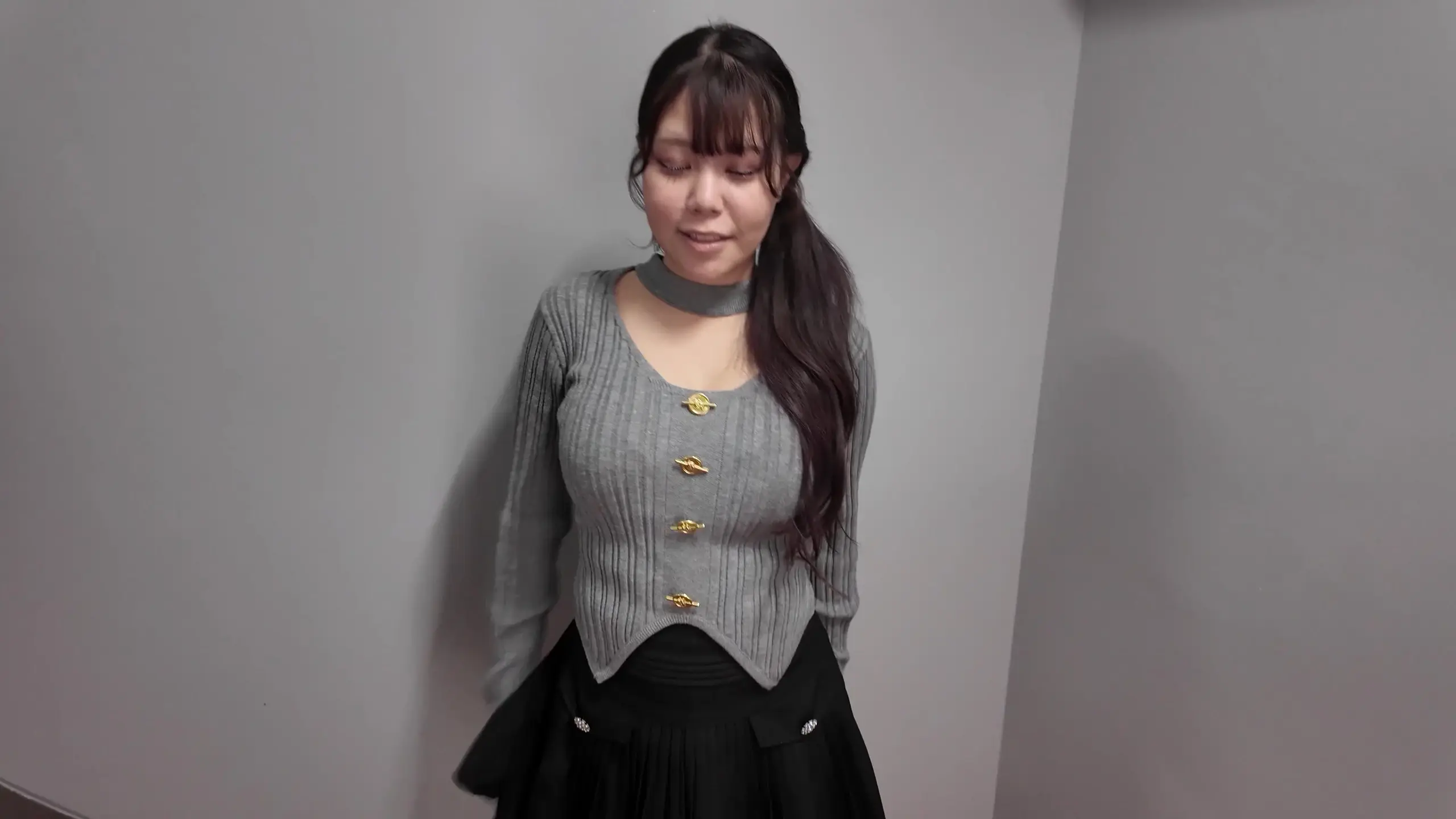 手コキ搾精女子「【本編顔出し】みくさん 23歳 アパレル定員」の投稿サムネイル