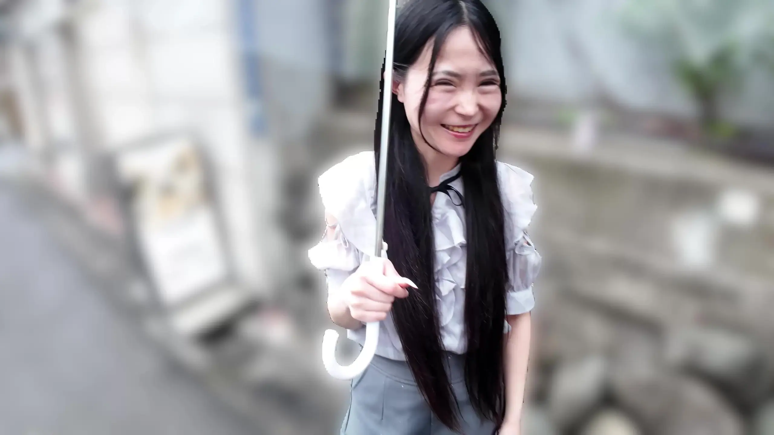 女の子の匂い全部嗅ぐ！🍑「大量聖水マーキング♡ マゾペット探し中ど痴女の匂い全部嗅ぐ！」の投稿サムネイル