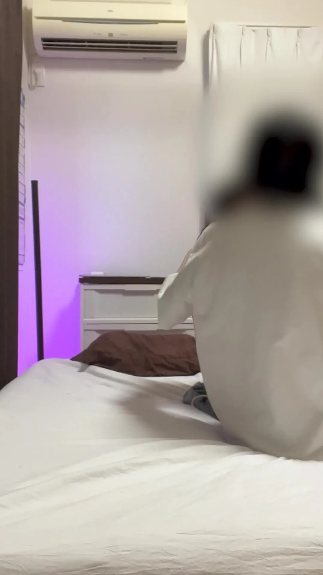【浪人生の日常】※毎日更新※「【超可愛い花屋のアルバイトの子をお持ち帰り。遠距離彼氏の寂しさを埋めるHで喘ぎまくり】」の投稿サムネイル