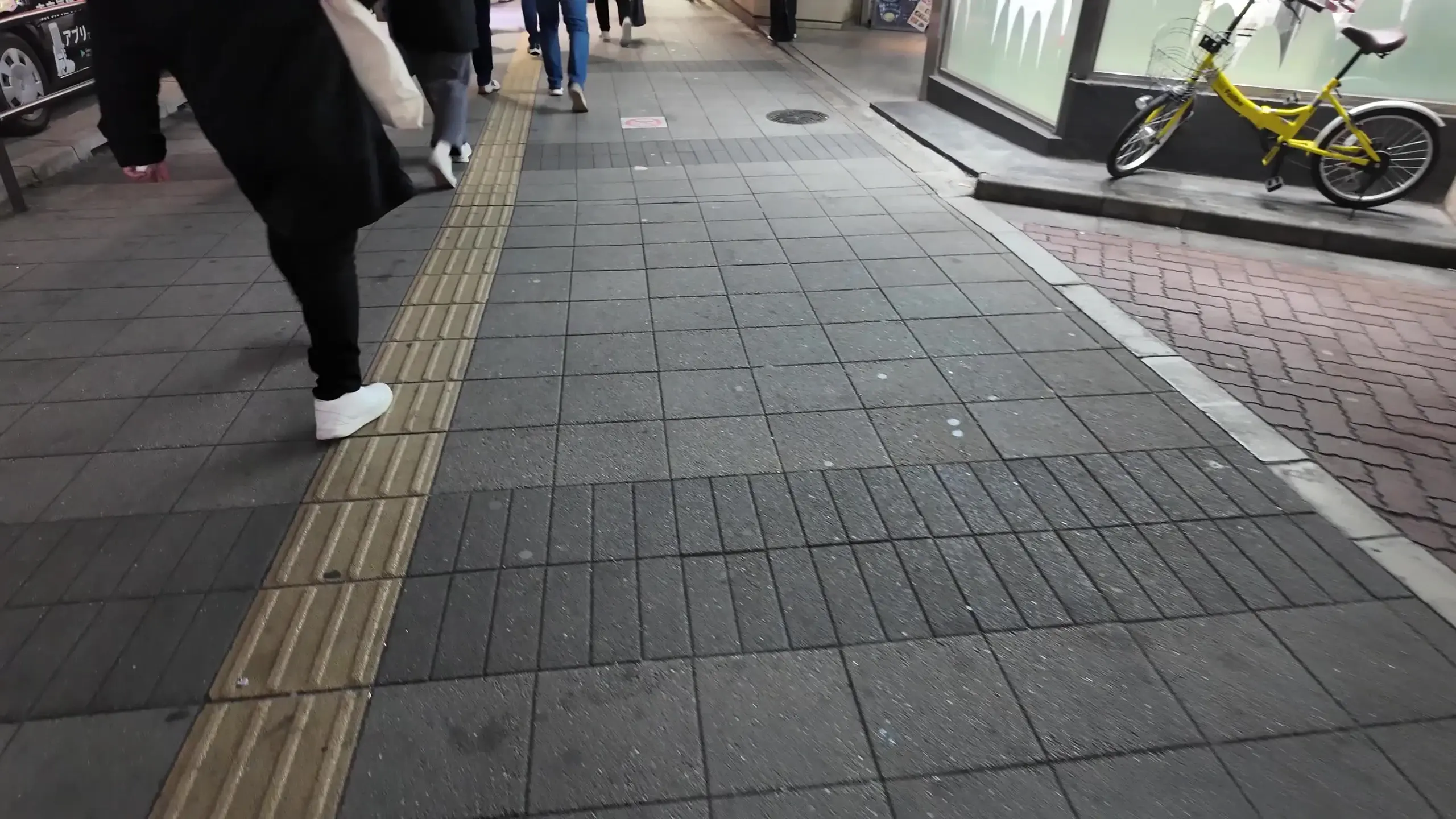渋谷くん「高○時代の人見知りな同級生が保育士になったと聞いて久しぶりに会ってきましたが相変わらずの天然美爆乳。 こんな保育士だったら園児も早々に精通してしまうのではないか」の投稿サムネイル