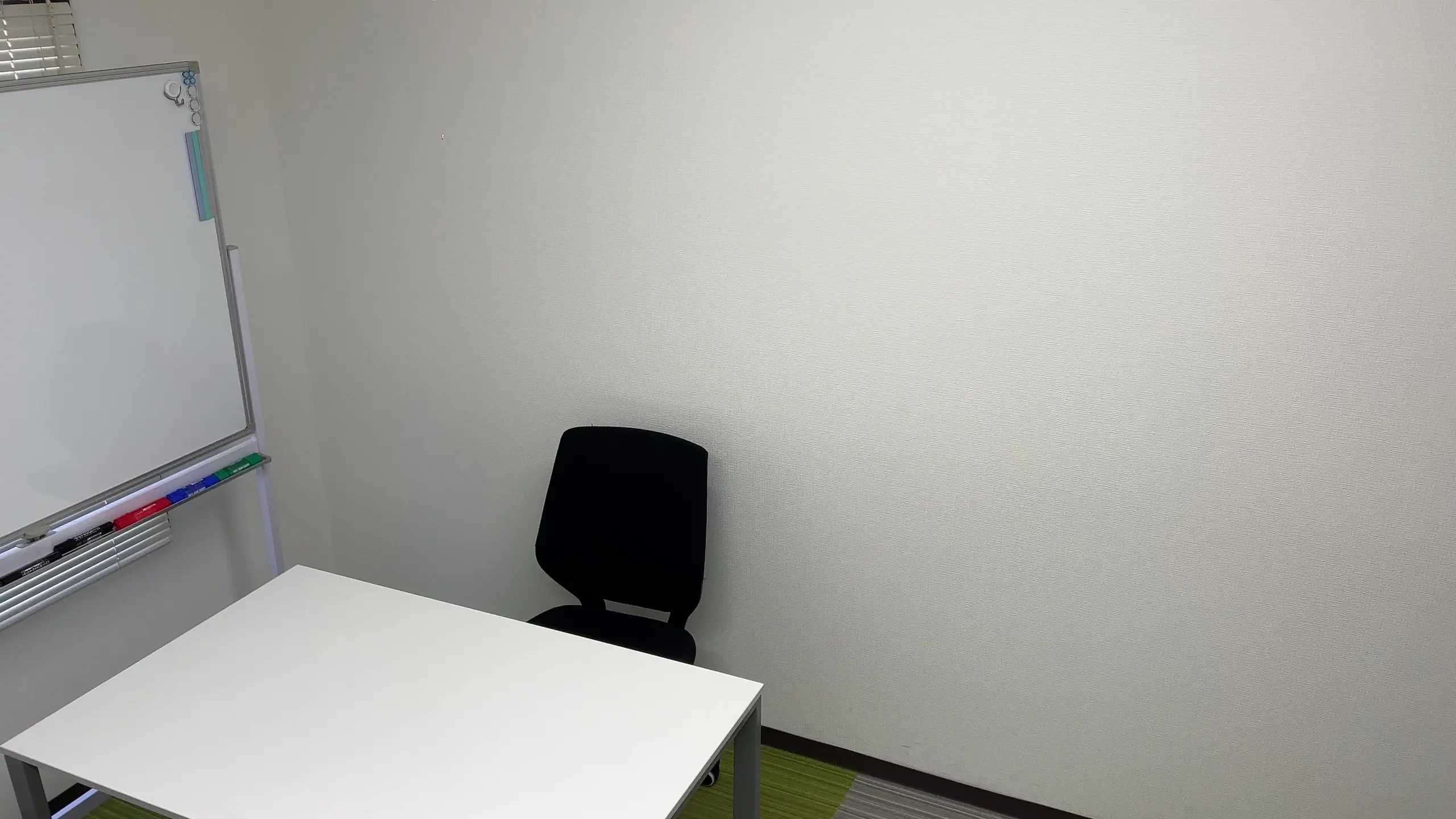 リアル万引き女の結末「今回の子めちゃカワイイです なので前編・後編に分けてお届けします 黒髪で清楚な真面目女子な感じの子」の投稿サムネイル