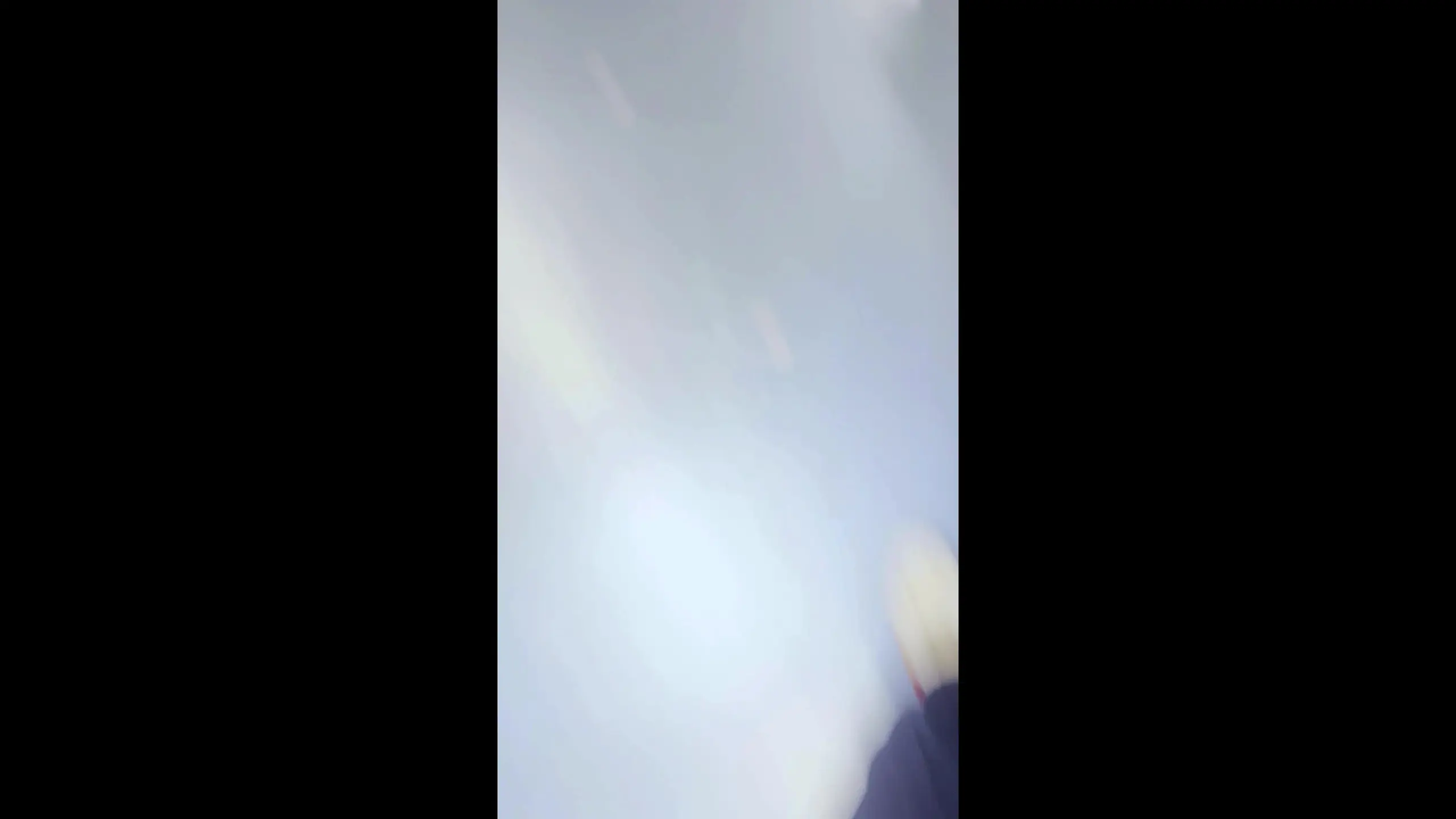 タカ♂生ぱん逆さ撮り📽️パンチラ「ハプニング！ブラまで見えちゃうドジっ子J〇のむちむち巨乳と使い込んだパンツを堪能ｗ」の投稿サムネイル