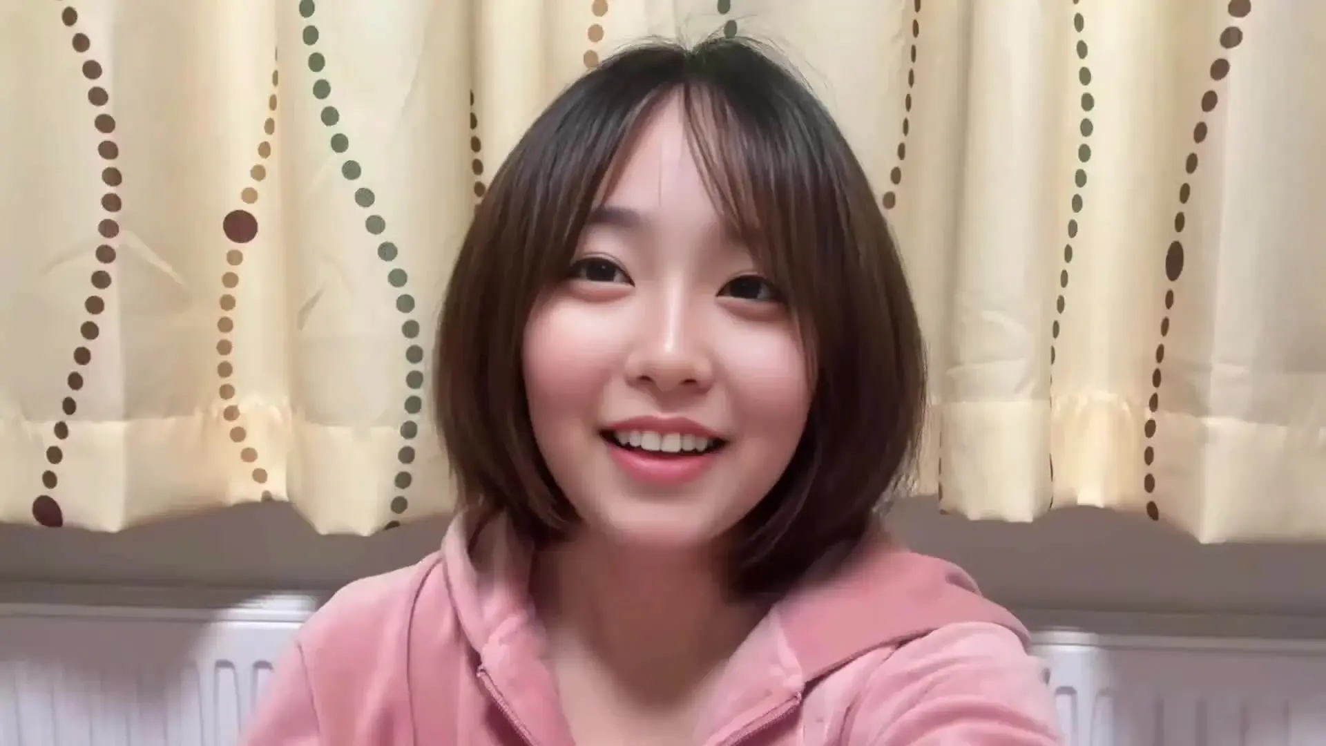 ももか🍑30代人妻「ももかの🍑久しぶりのオナニーです…💕 みなさん元気にしてましたか？♡ Xでは少しお話ししましたが、いろいろありました。」の投稿サムネイル