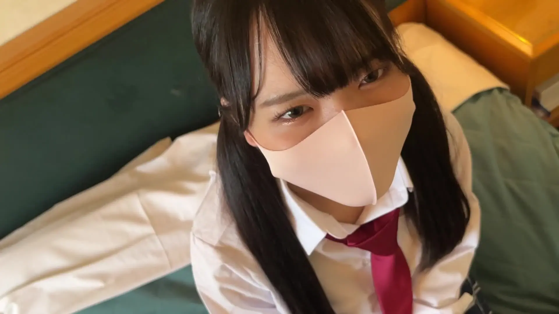 ハッシャーズ東京⚡️乱行「教科書には載っていない、二人きりの「個人授業」。 ベッドに横になった瞬間、真面目そうな彼女から隠しきれない色気が溢れ出す。 マスク越しに揺れる視線、ほどけたネク」の投稿サムネイル