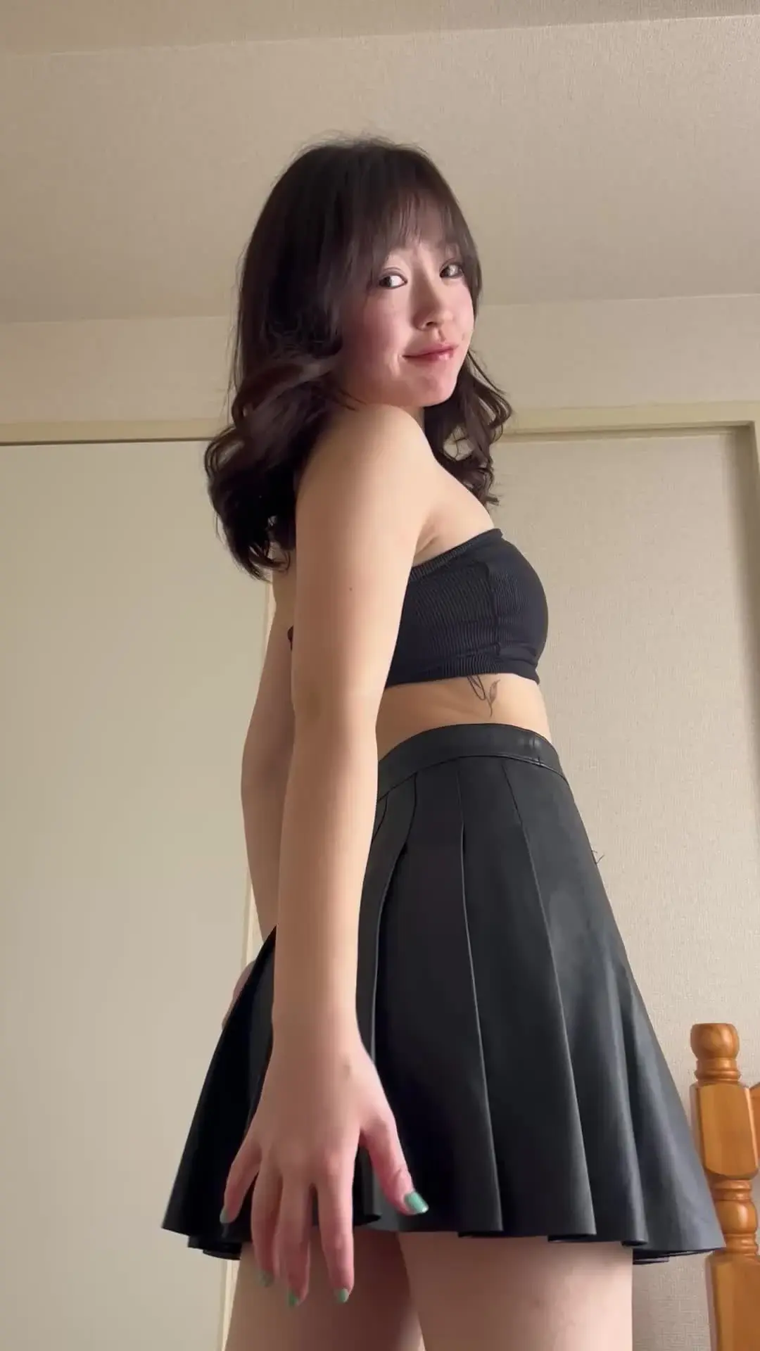 ひめか(20)＠女子大生「女の子のスカートの中はこうなってるよ❣️❣️ 覗いてみてね🥰」の投稿サムネイル