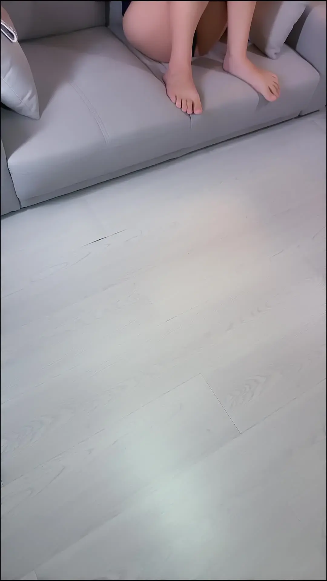 のあ୨୧「【未公開先行版】スク水コスプレしてただけなのにエロがられて顔面ビンタ中出しイラマセックスさせられちゃった...💦」の投稿サムネイル