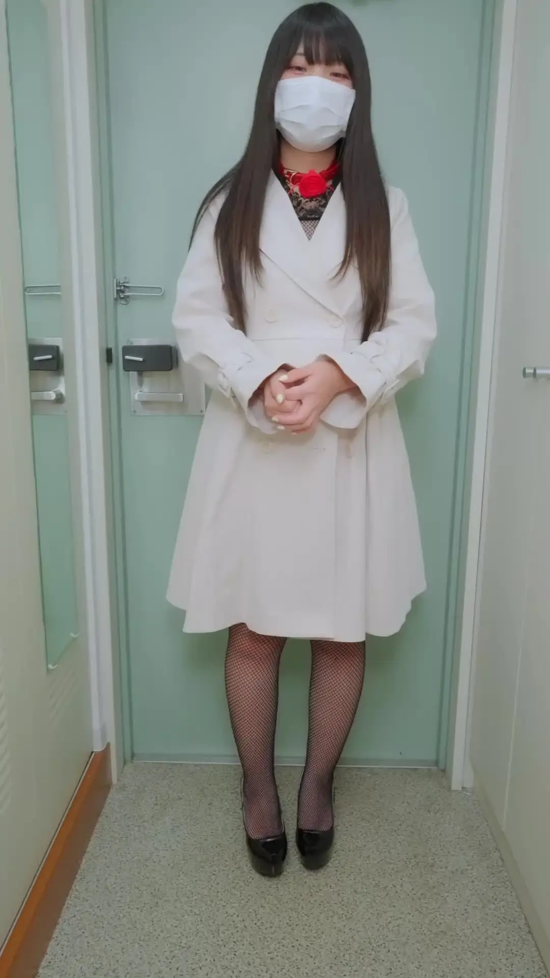 ぼっち大学生のさんしすいめい「※都合により再アップロードです コートの下は、上も下もおもちゃ責めな 変態露出なオナニー動画です🫣」の投稿サムネイル
