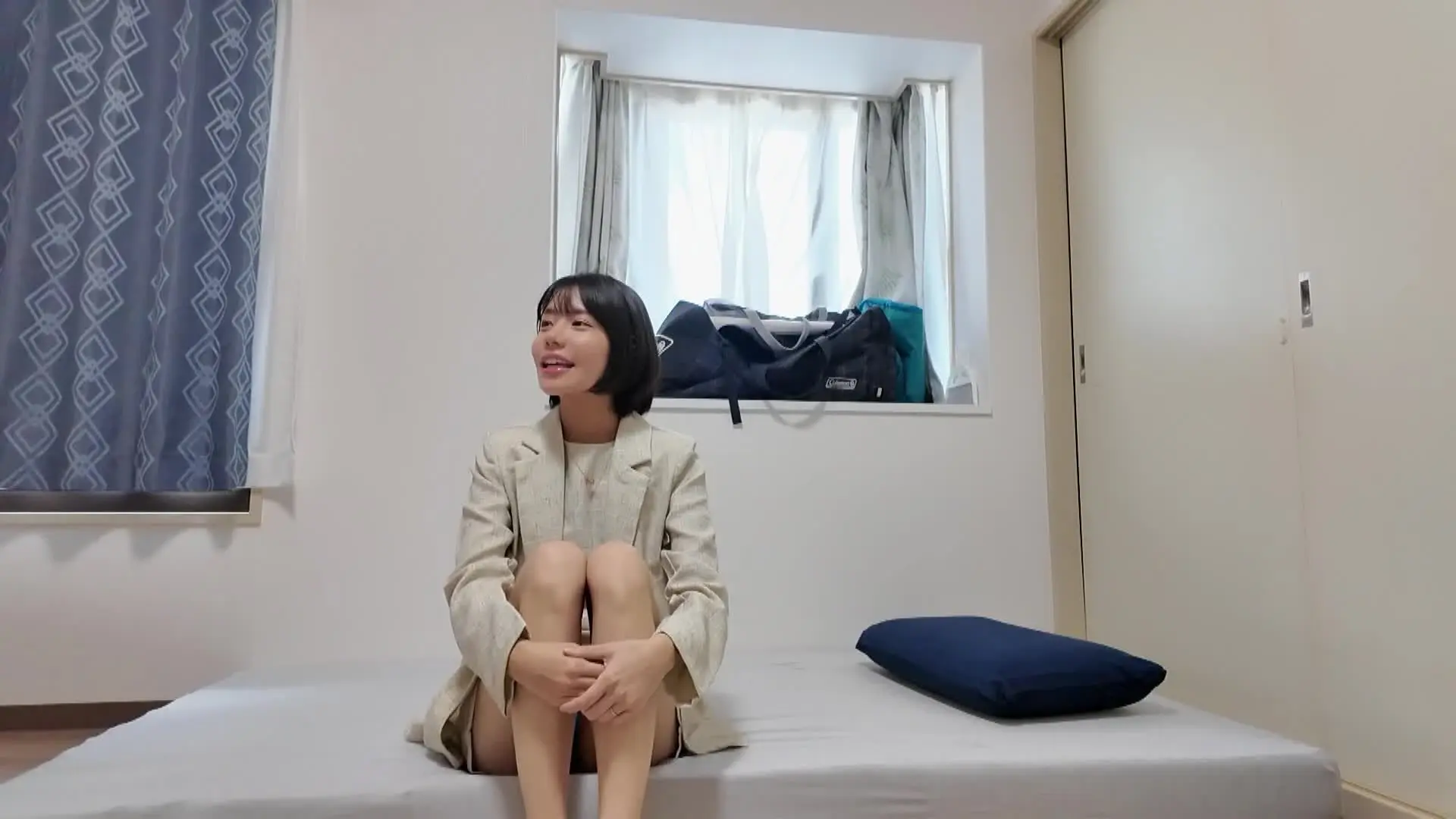 ど素人ポルノ@麗子_ママ友たちとAVごっこ計画「＊動画では顔出ししています🥰 【匿名度S：絶対極秘！】コスメブランド企画開発@外苑前/人妻(30歳)/165cmスレンダー美女/黒髪ショート鍛え抜きシェイプボデ」の投稿サムネイル