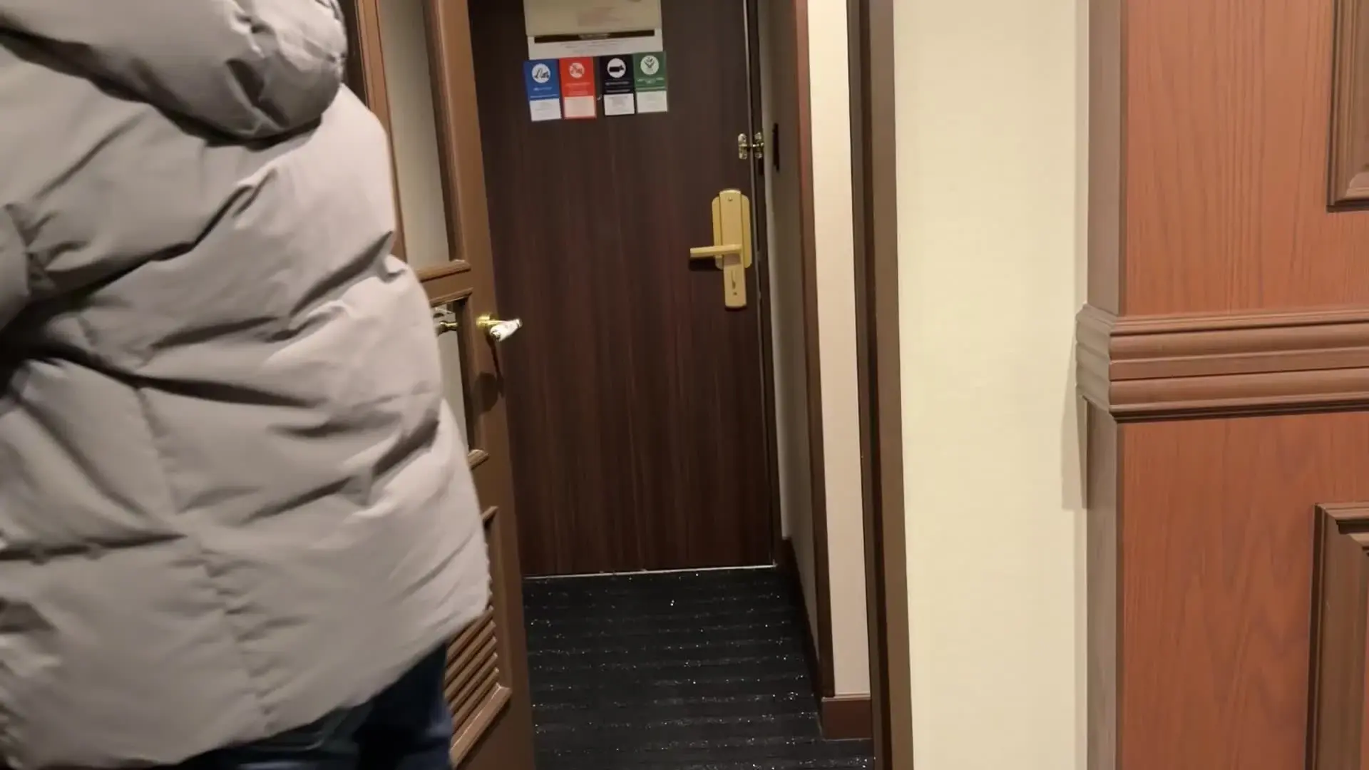 【巨乳　主観動画】じじのハメ撮り日記「彼氏に内緒でIカップ彼女と会って中出ししちゃいました ○動画概要 もう数年の付き合いでハメ撮りは7度目のカップルの彼女。」の投稿サムネイル
