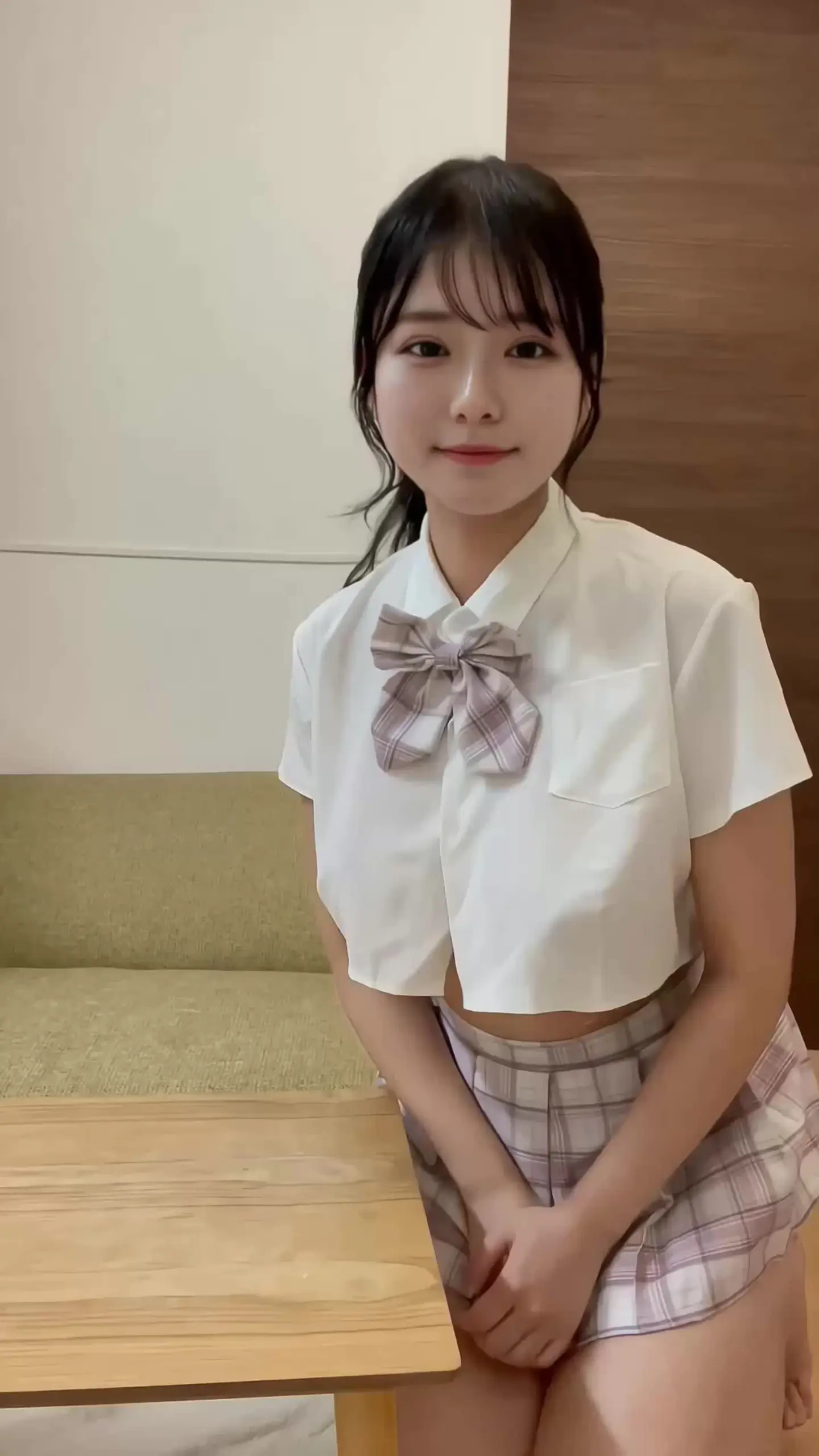 ほのか🍎「学生の頃はずかしくてこういうこと出来なかったので😣💗」の投稿サムネイル