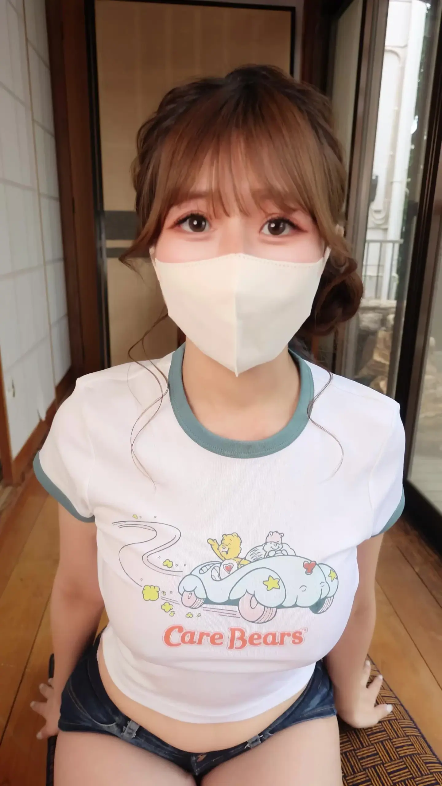 【Hカップ♡156cm】あざとHなおねえさんももち🍑「【激推しプラン限定💖完全顔出しフル尺ver.】 先日おばあちゃん家に行ったときに、家族が外出中にこっそりおなにーした様子です。。 この日はなんだか開放的な気分に」の投稿サムネイル