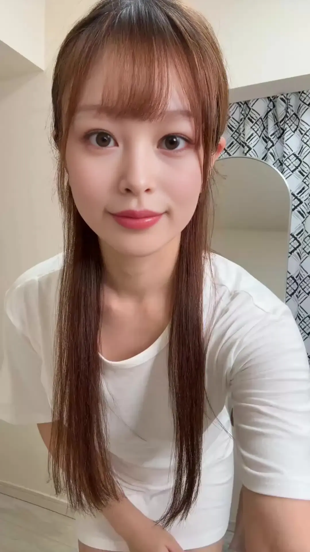 もえ先生「もえ先生初投稿動画！ Xにあげたけど、怒られて消しちゃった動画！ やっぱりみんなに見てほしいからアップしてみたよ」の投稿サムネイル