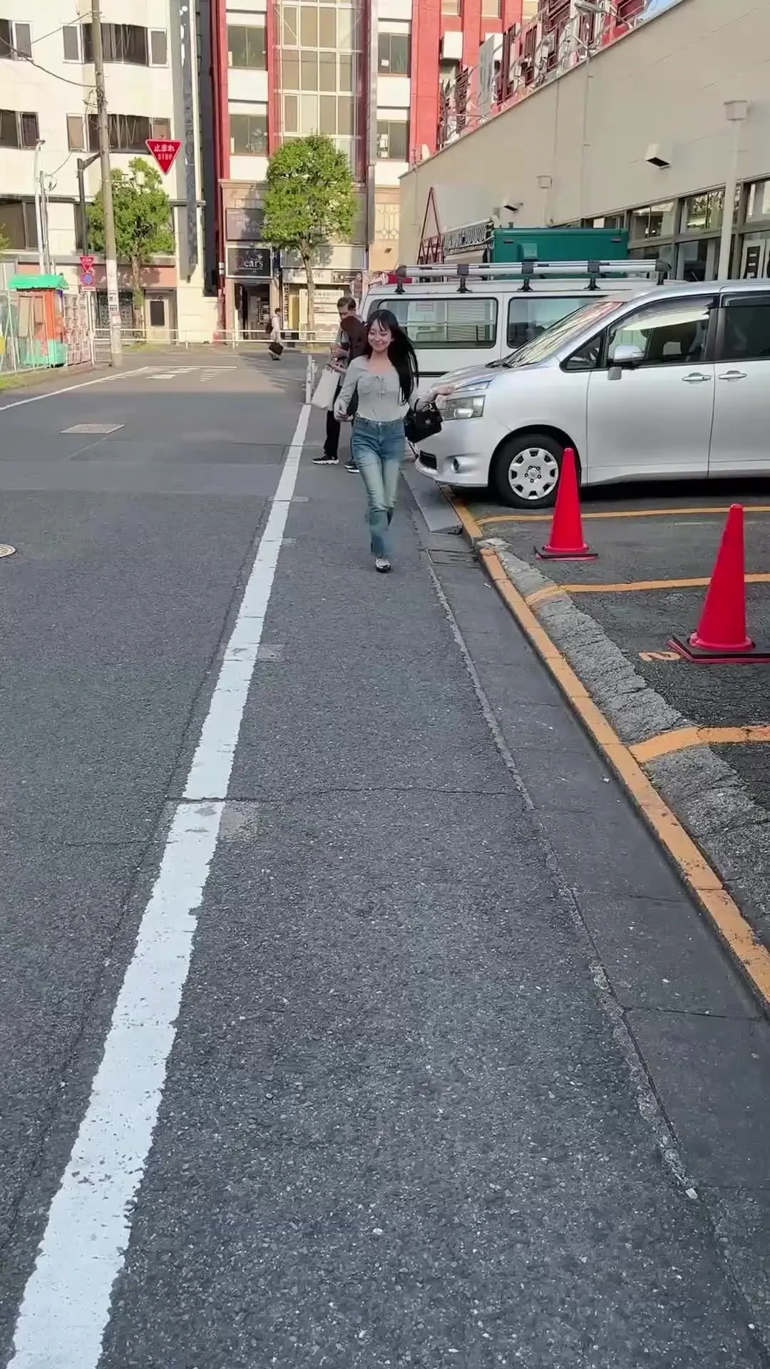 ヱロ動画【買取】ってイイですか？「本編は2つ前の投稿に！」の投稿サムネイル
